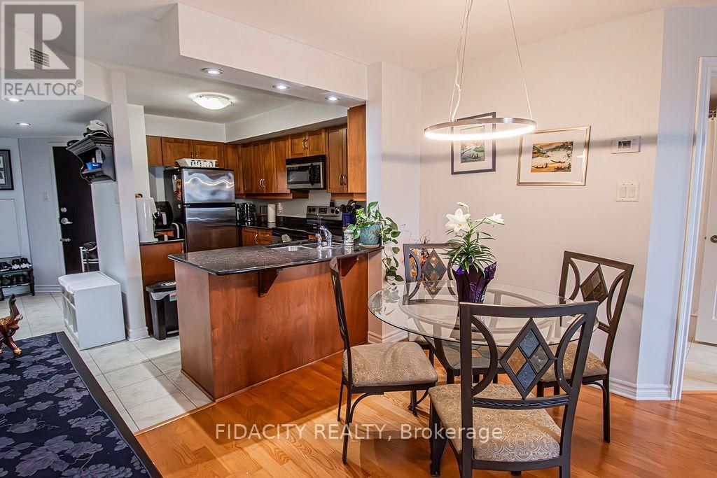 805 - 314 CENTRAL PARK DRIVE Image 4
