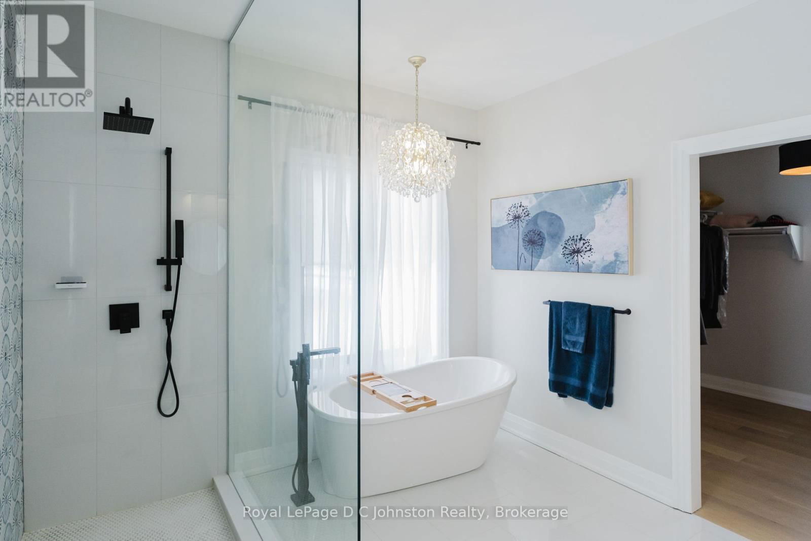 167 ALEXANDRIA STREET Image 22