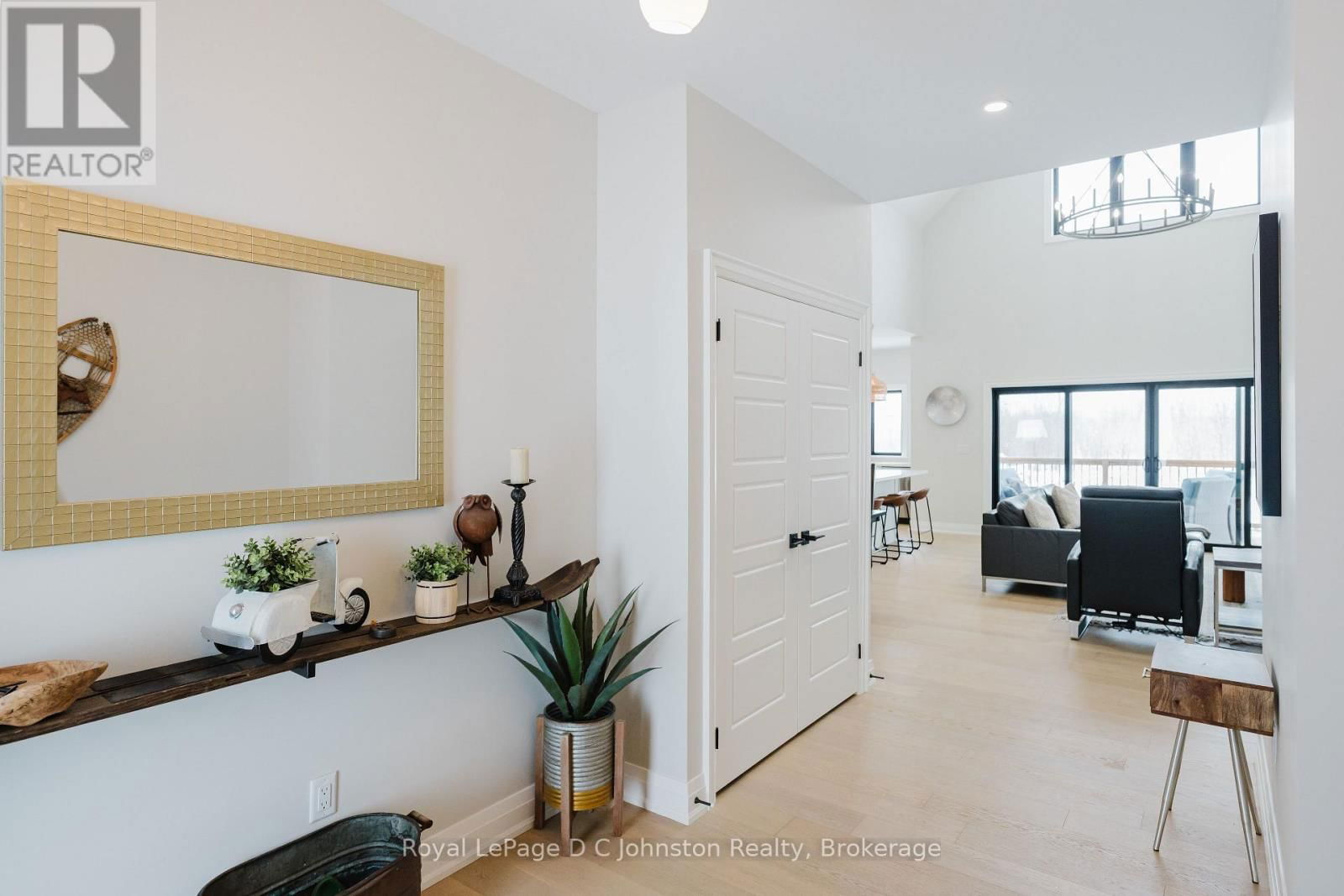 167 ALEXANDRIA STREET Image 6
