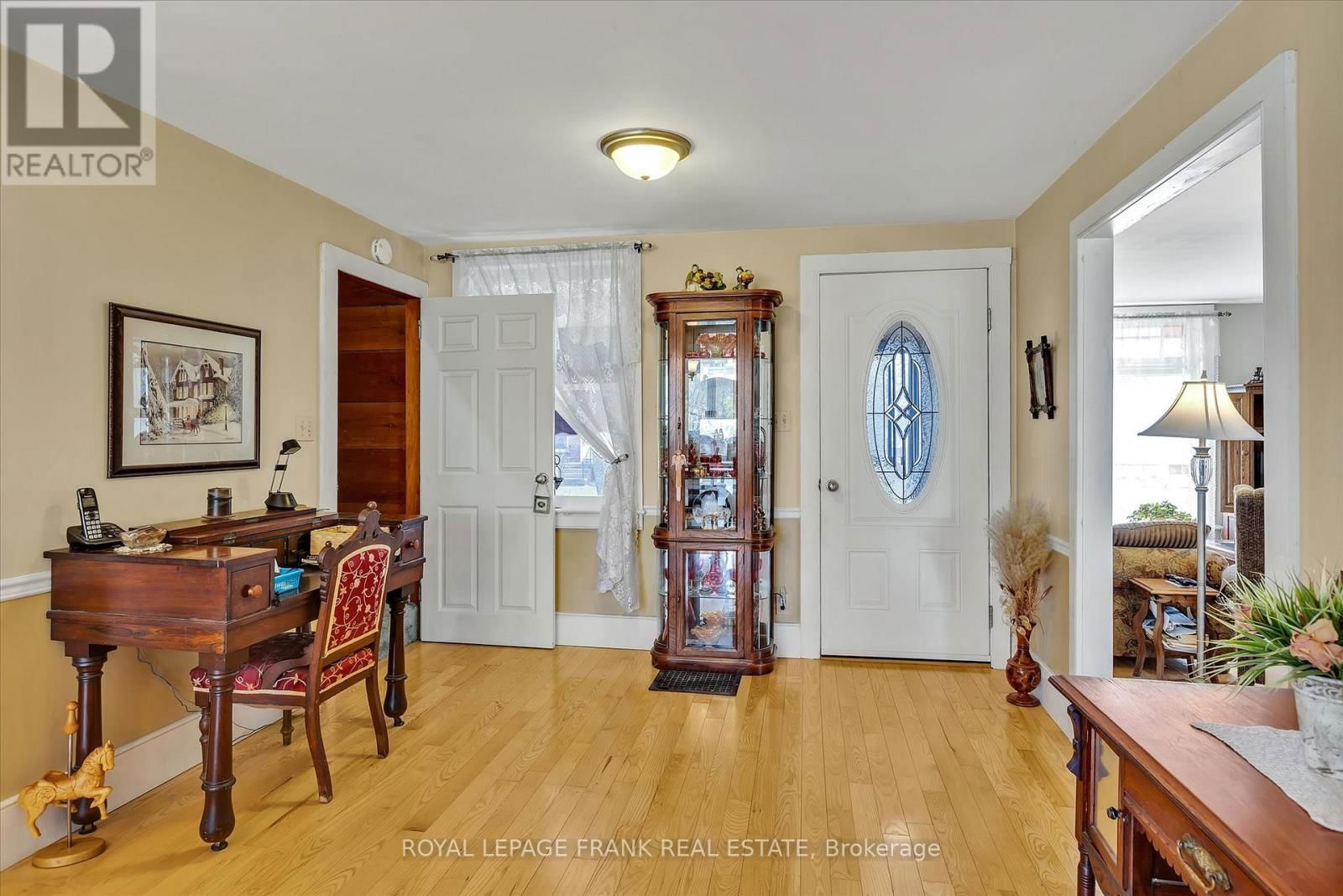 14 CARR STREET Image 12