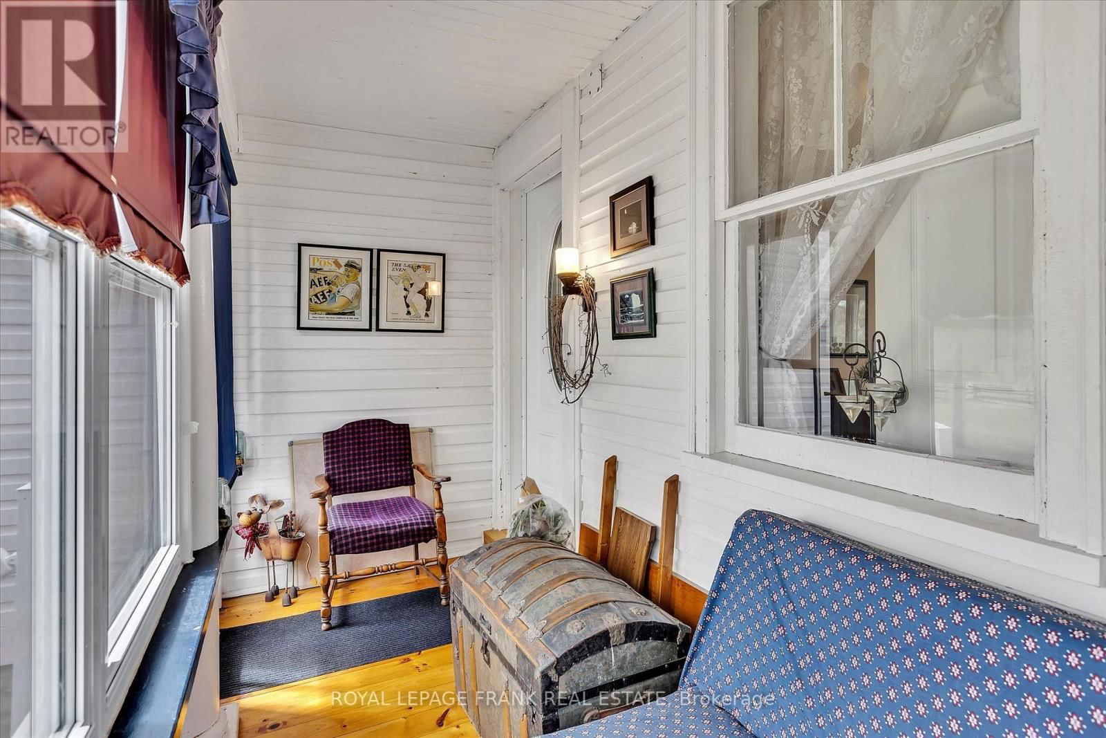 14 CARR STREET Image 19