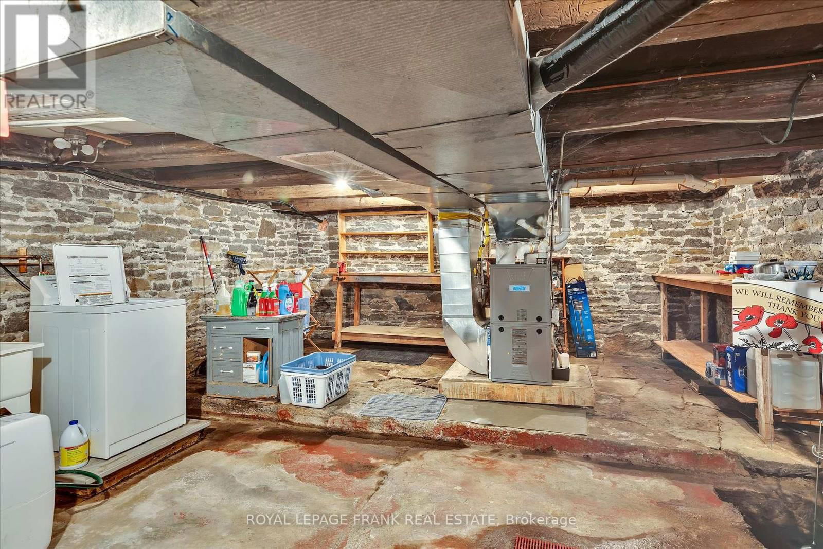 14 CARR STREET Image 30