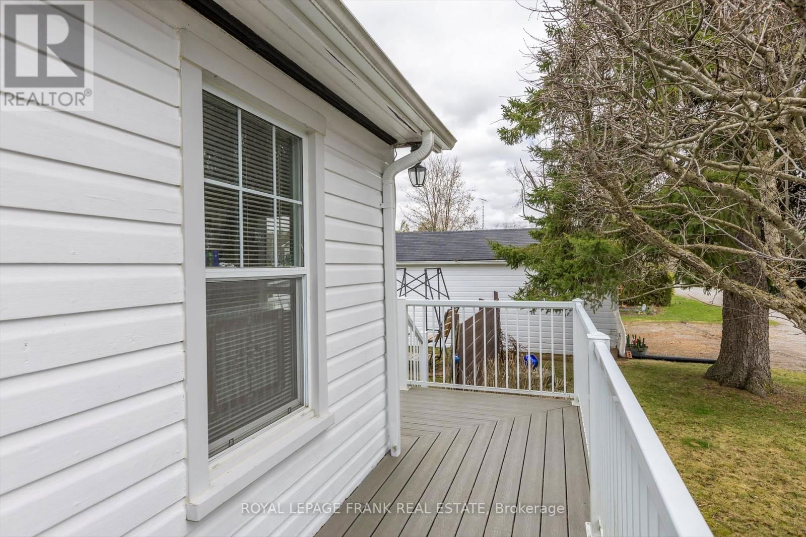 14 CARR STREET Image 32