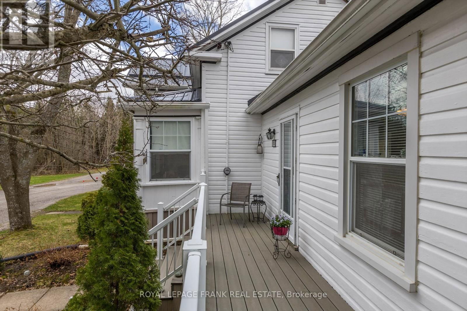 14 CARR STREET Image 33