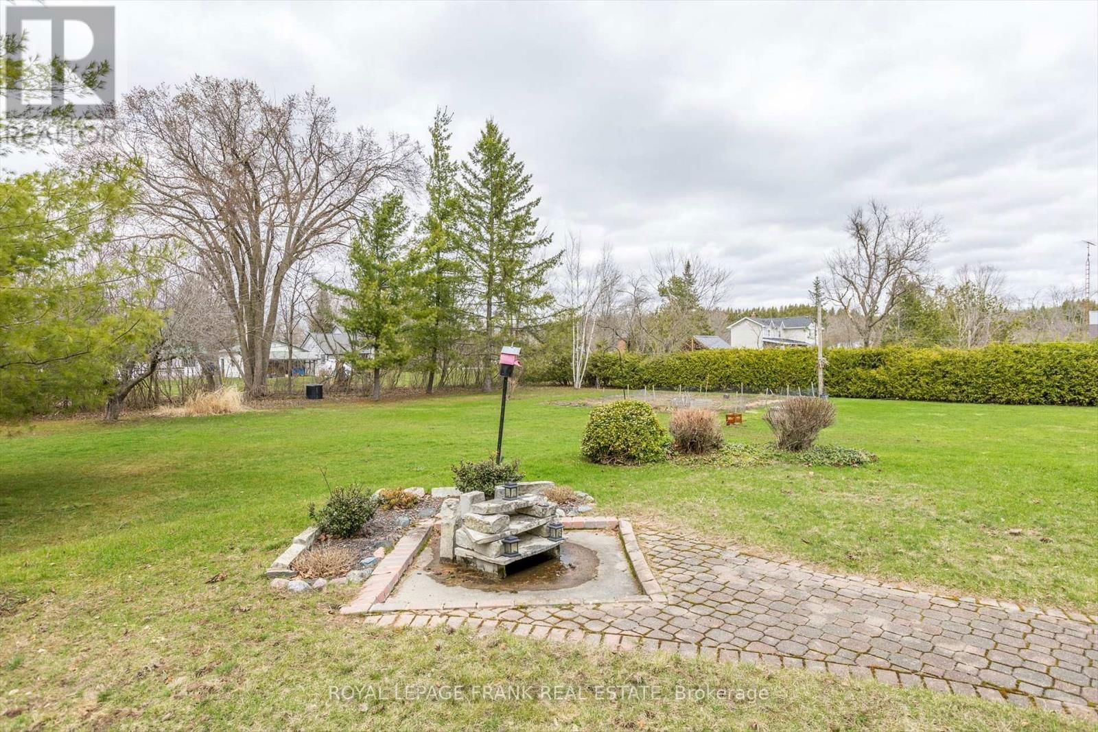 14 CARR STREET Image 38
