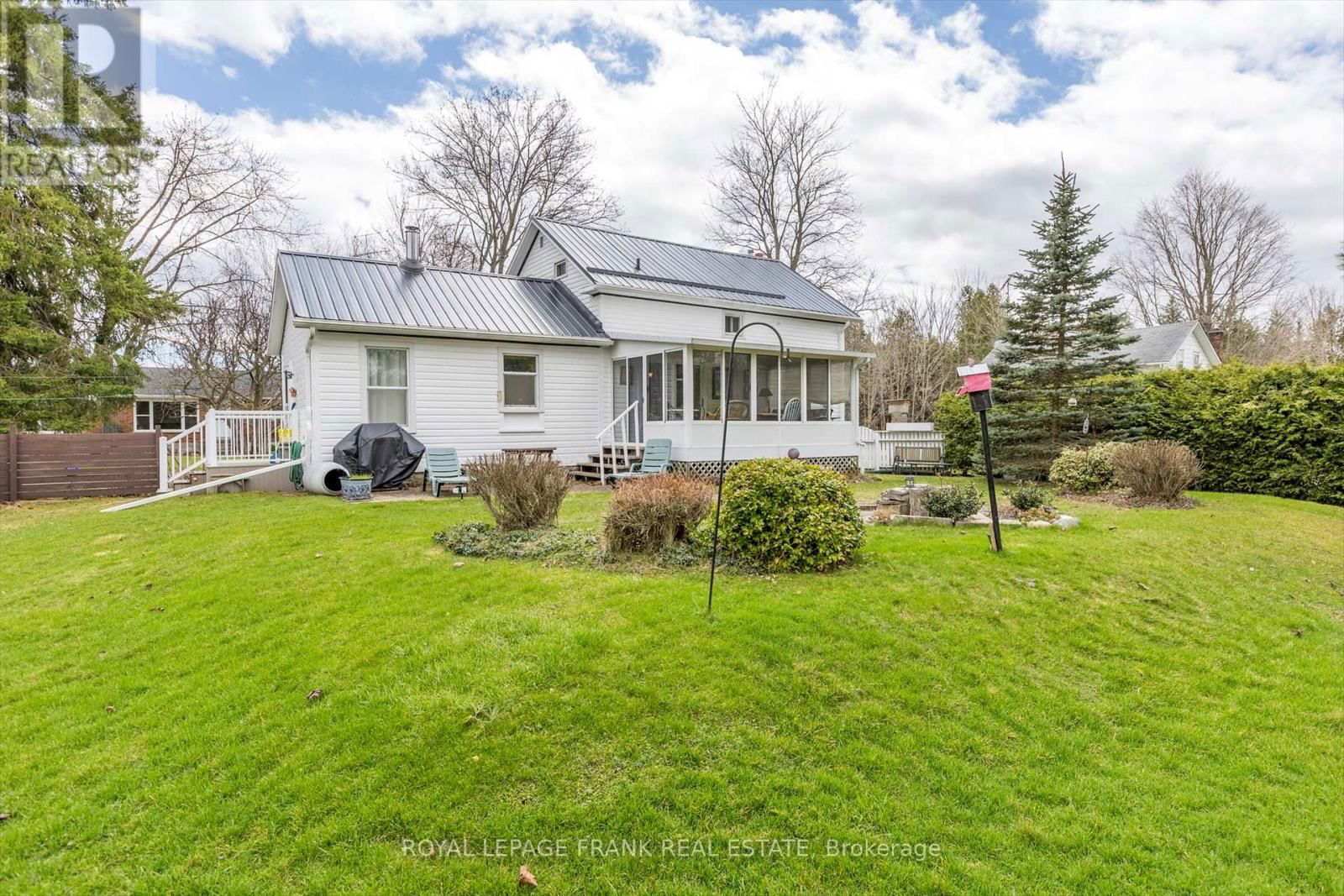 14 CARR STREET Image 39