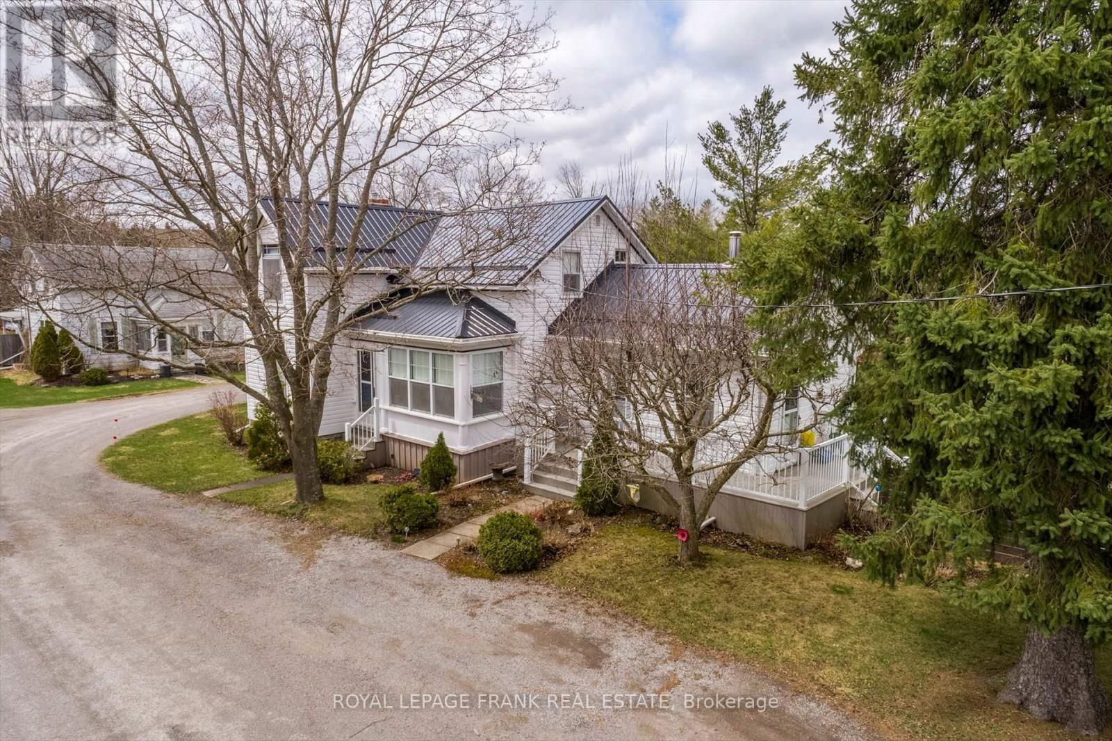 14 CARR STREET Image 45