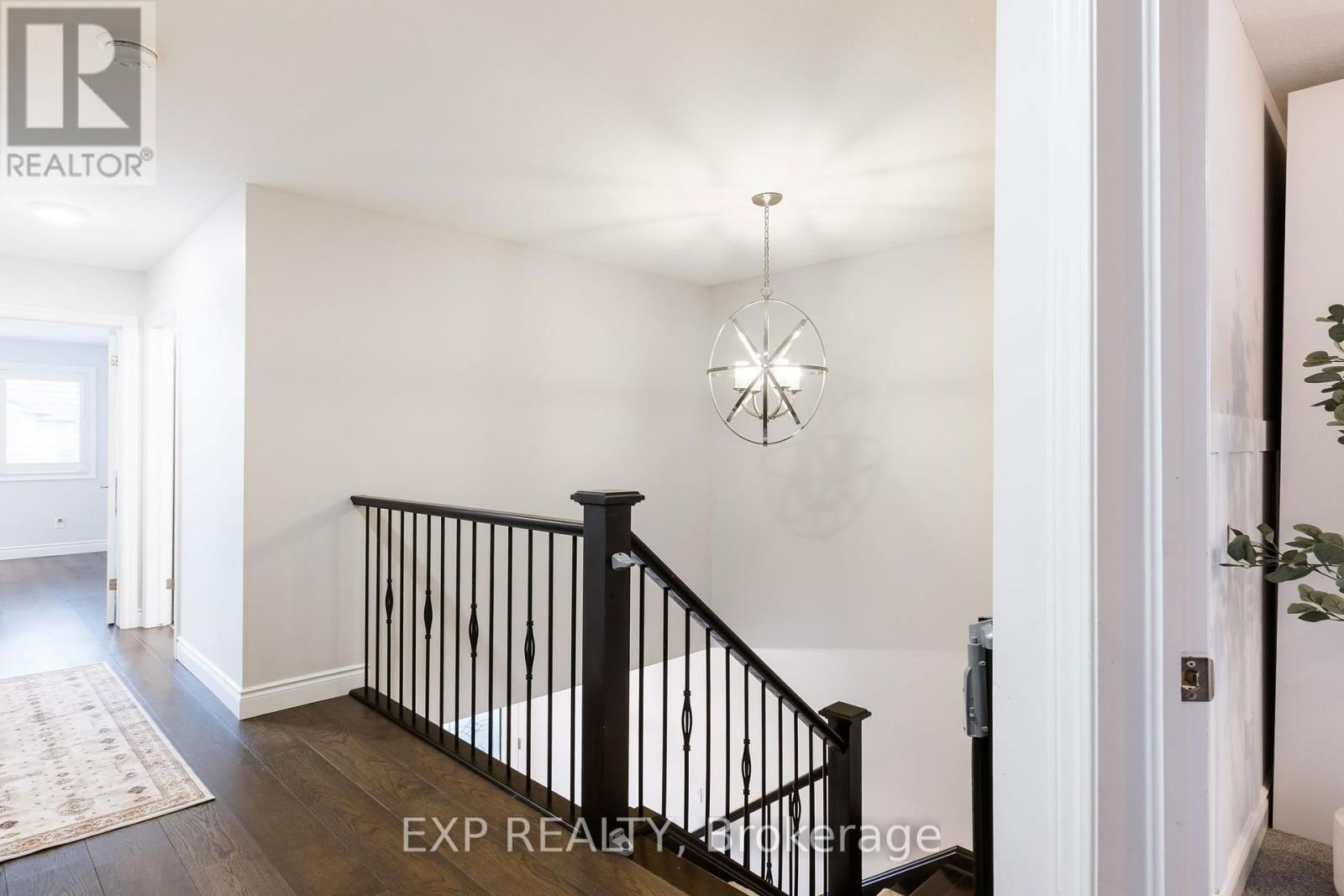 2180 YELLOWBIRCH PLACE Image 18