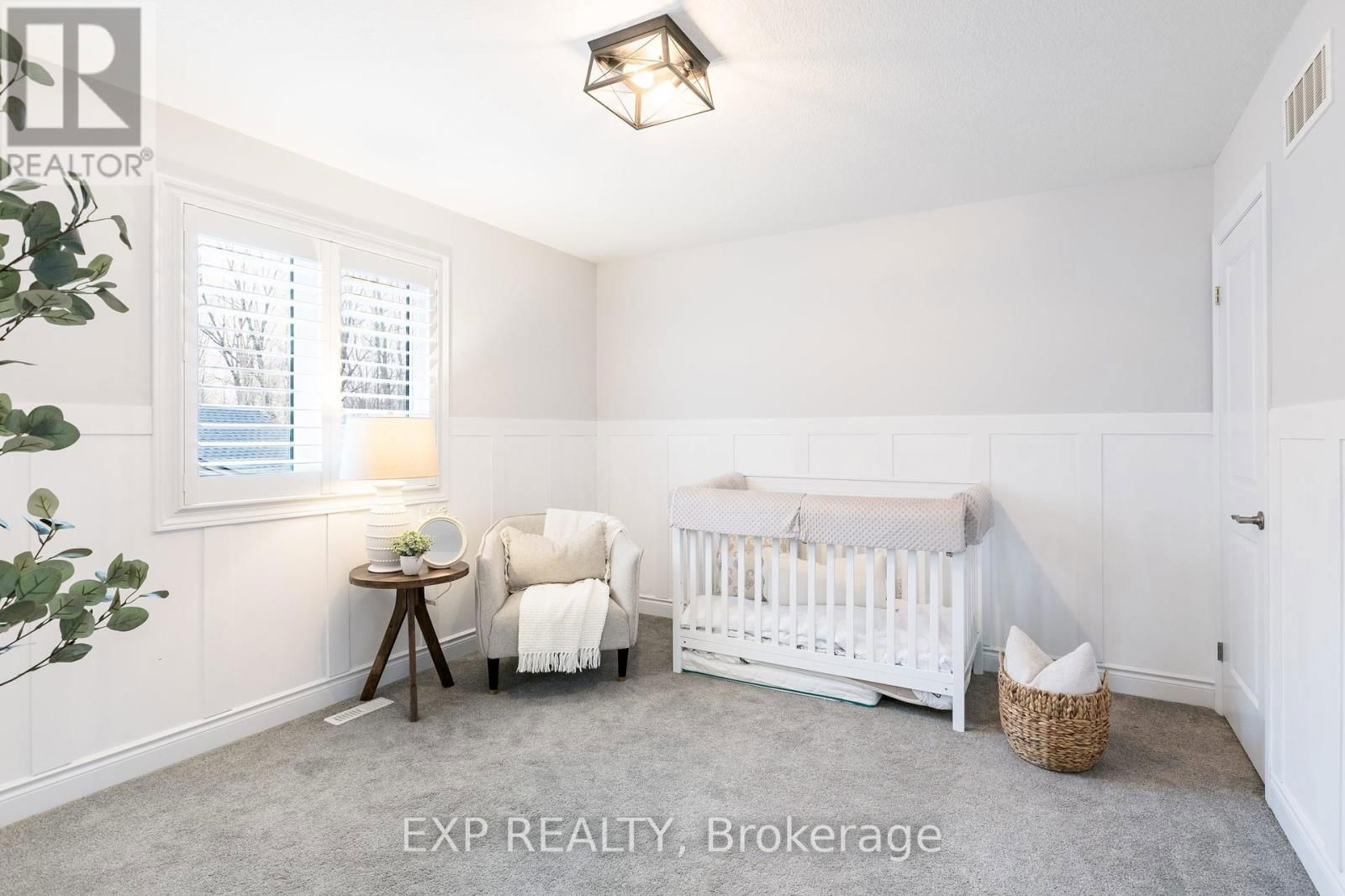 2180 YELLOWBIRCH PLACE Image 25