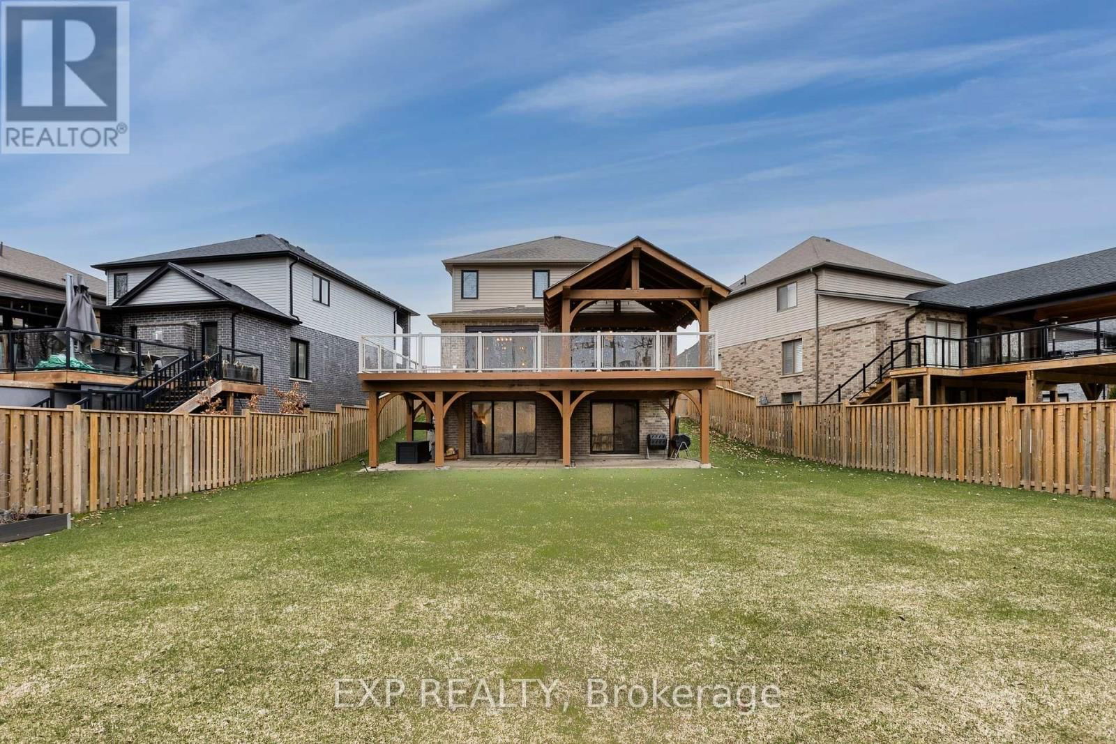 2180 YELLOWBIRCH PLACE Image 34