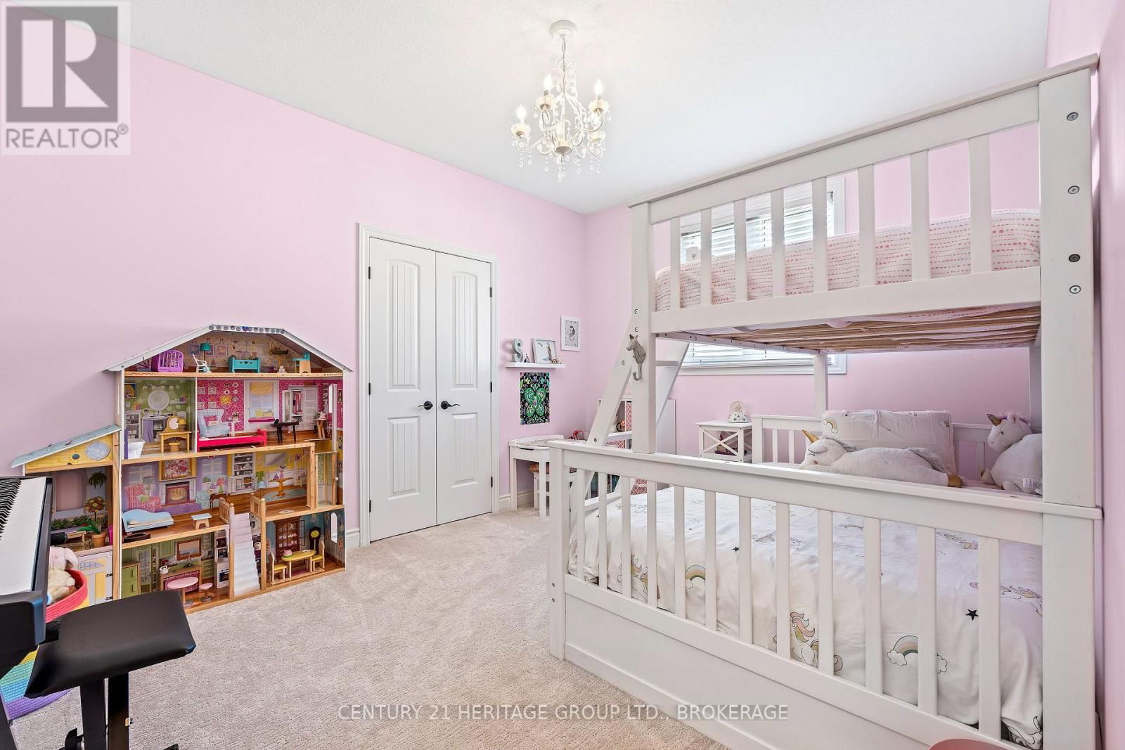 413 WESTGATE COURT Image 23