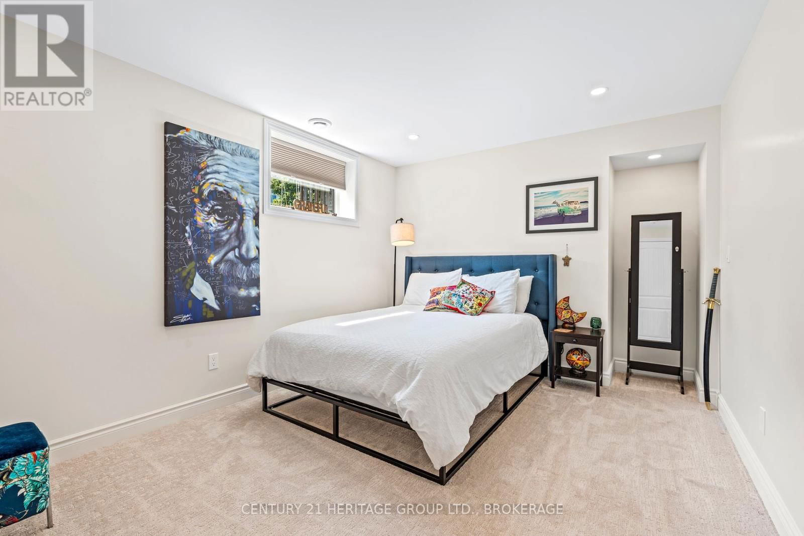 413 WESTGATE COURT Image 39