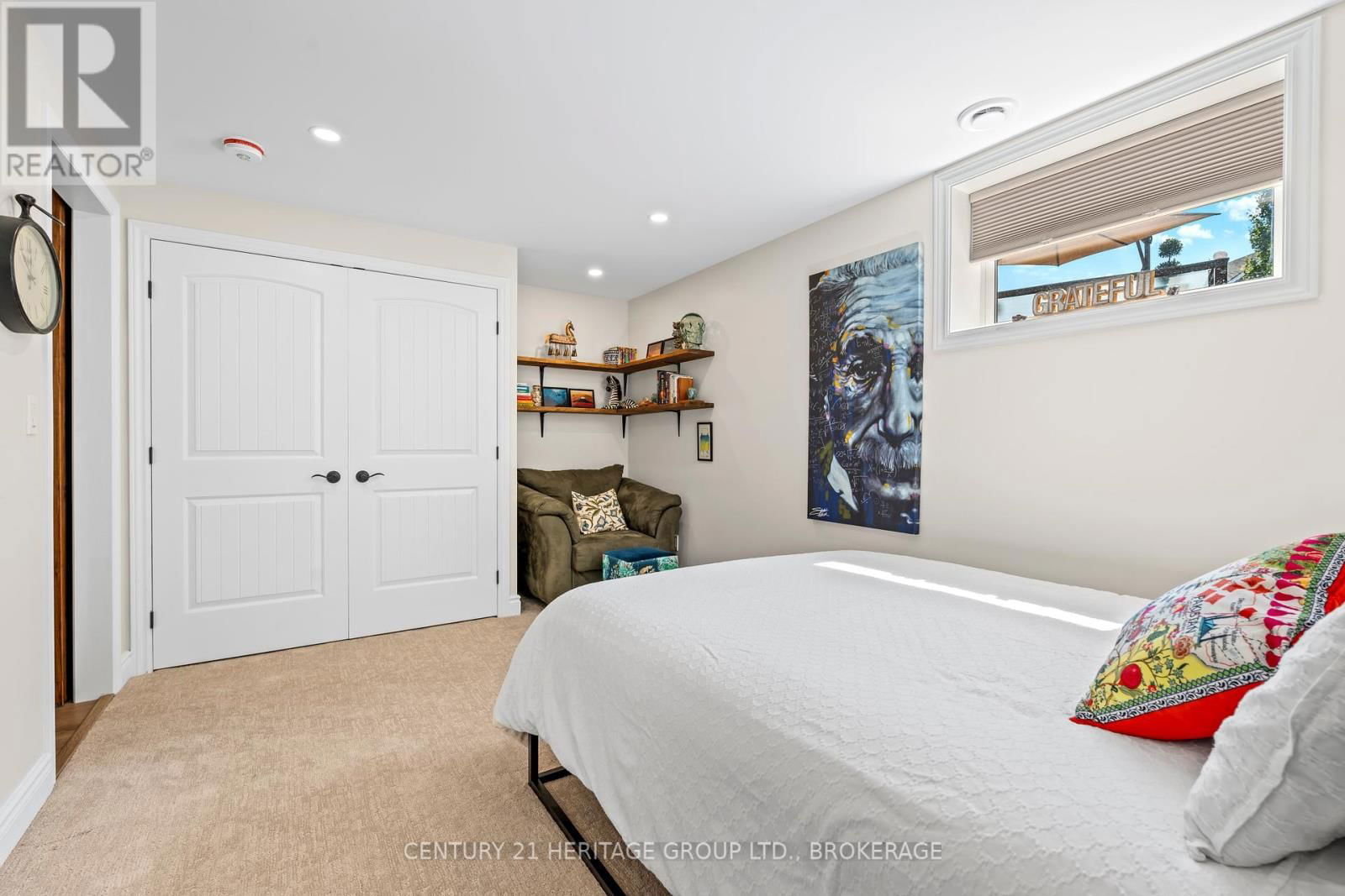413 WESTGATE COURT Image 40