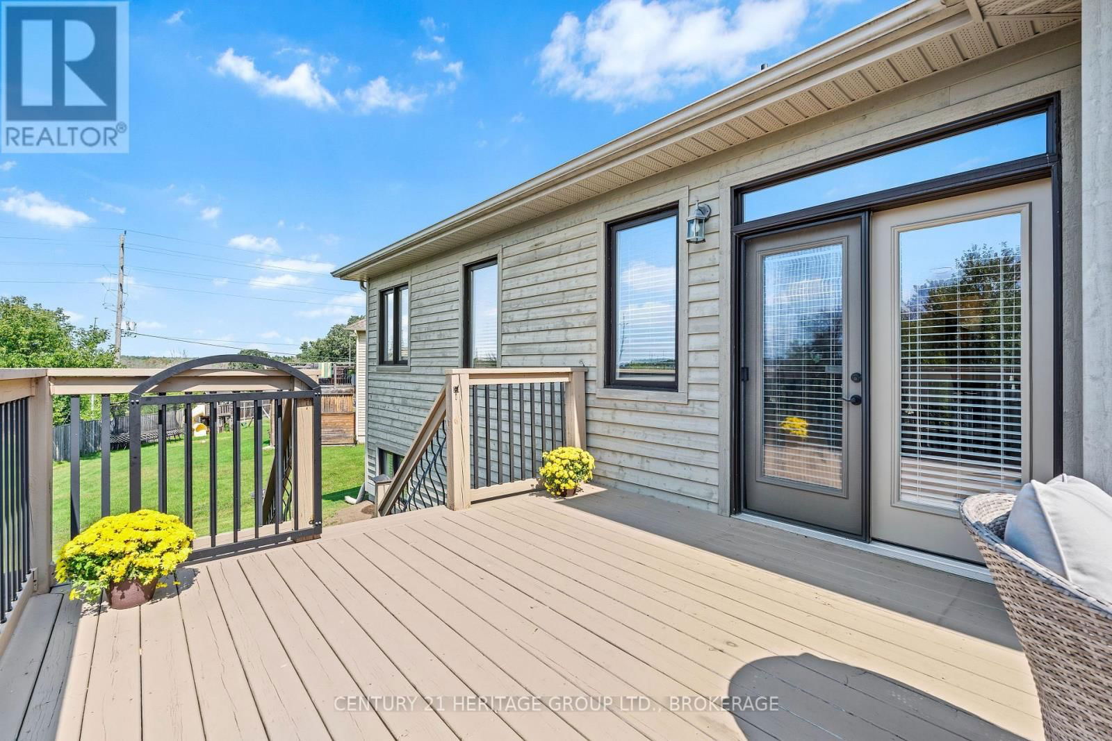 413 WESTGATE COURT Image 44