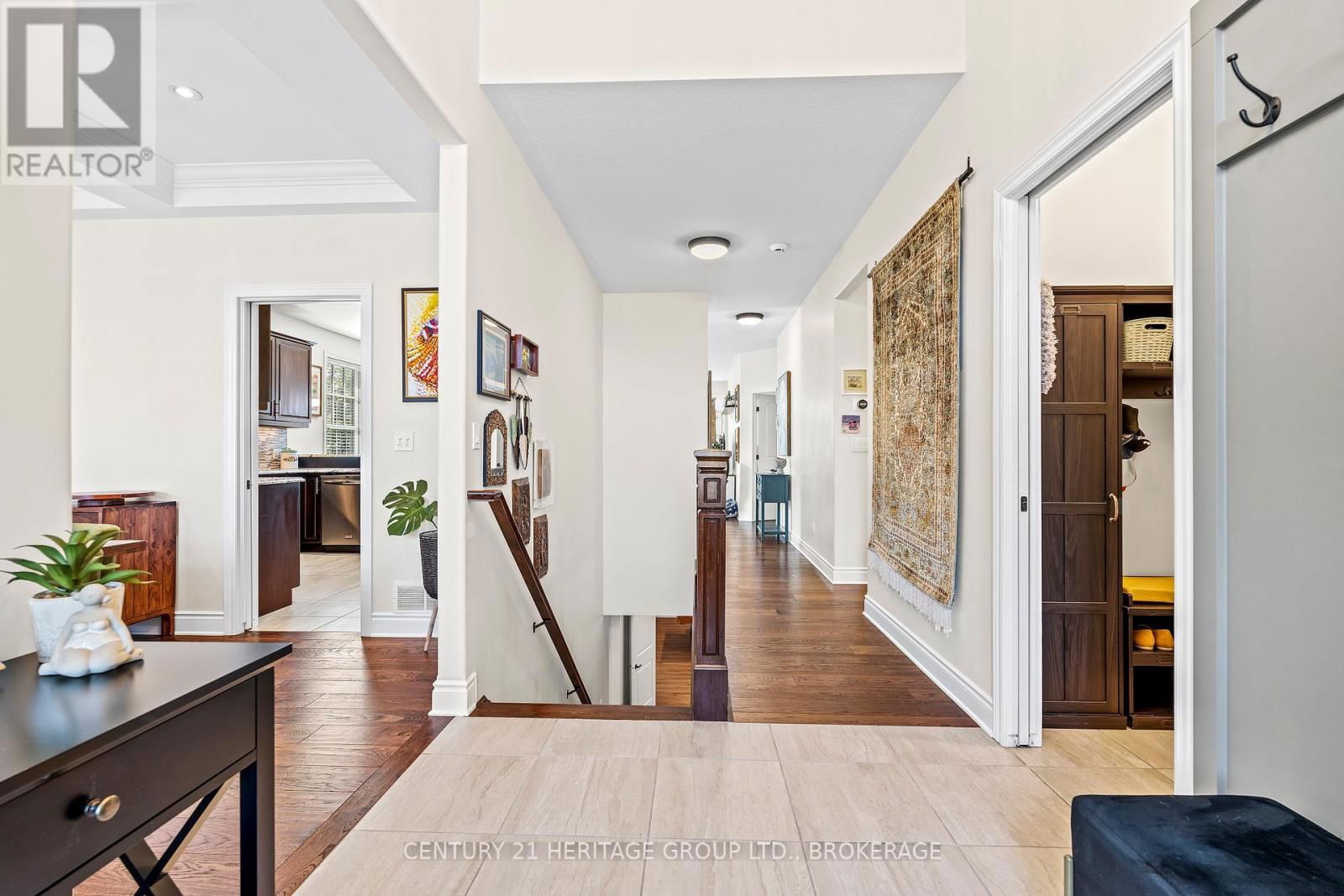 413 WESTGATE COURT Image 6