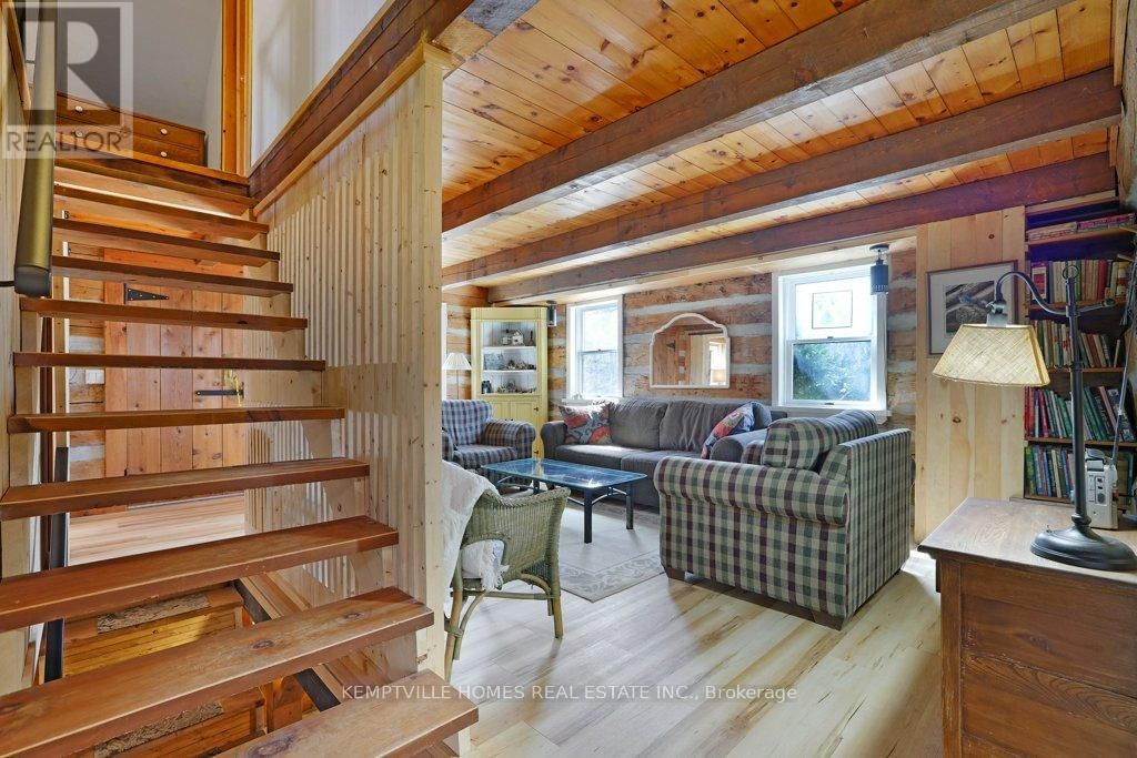 215 CORKORAN ROAD NORTH Image 17