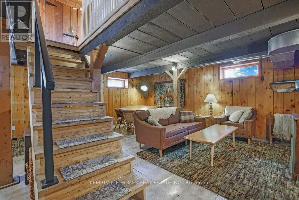 215 CORKORAN ROAD NORTH Image 28