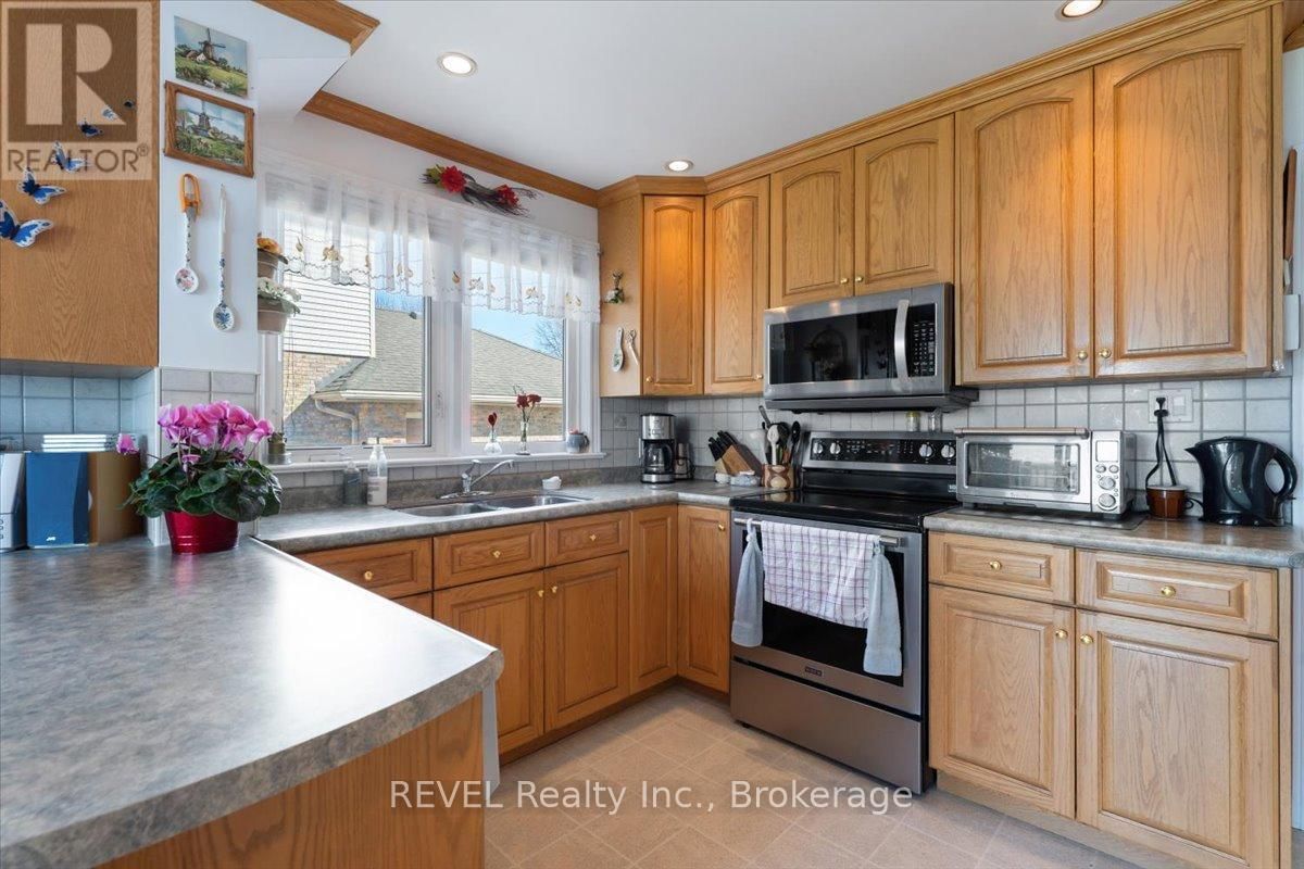 20 LAKESIDE DRIVE Image 11