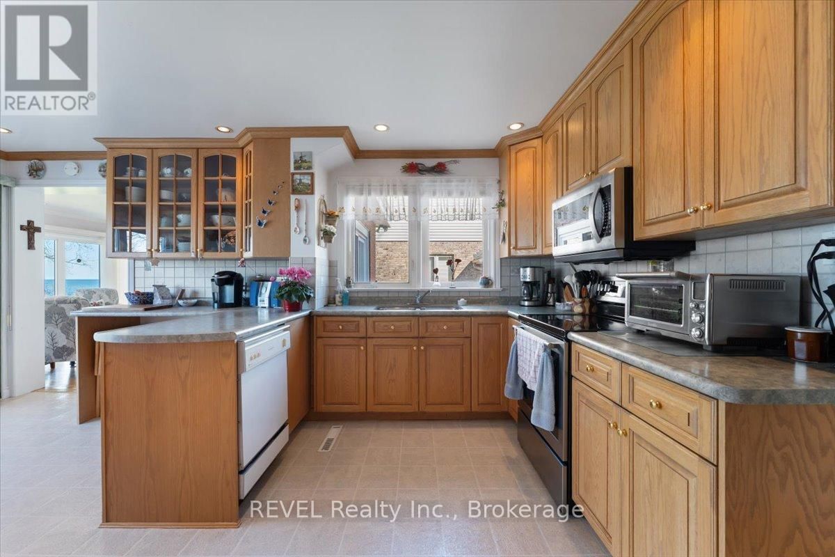 20 LAKESIDE DRIVE Image 13