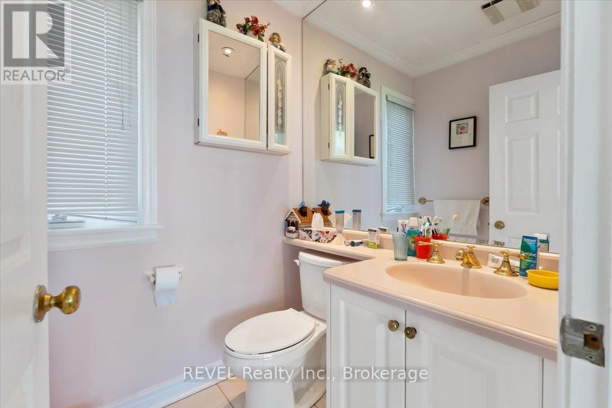 20 LAKESIDE DRIVE Image 19