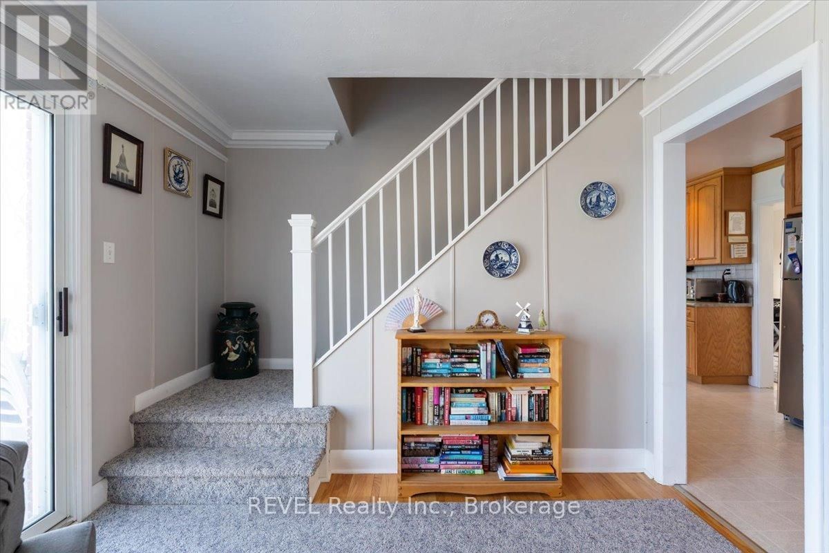 20 LAKESIDE DRIVE Image 20