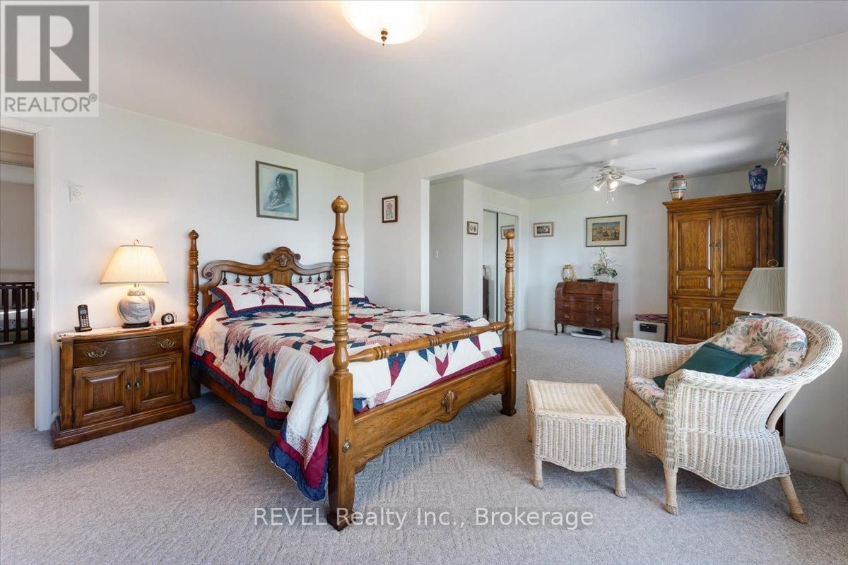 20 LAKESIDE DRIVE Image 21