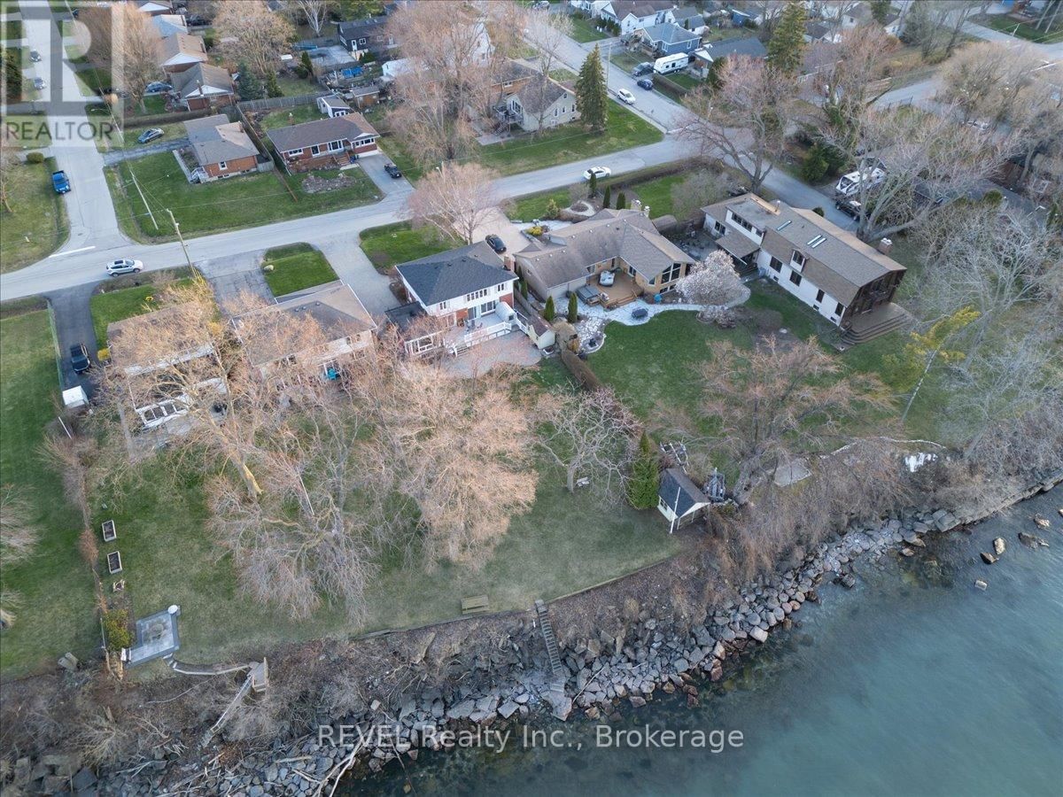 20 LAKESIDE DRIVE Image 44
