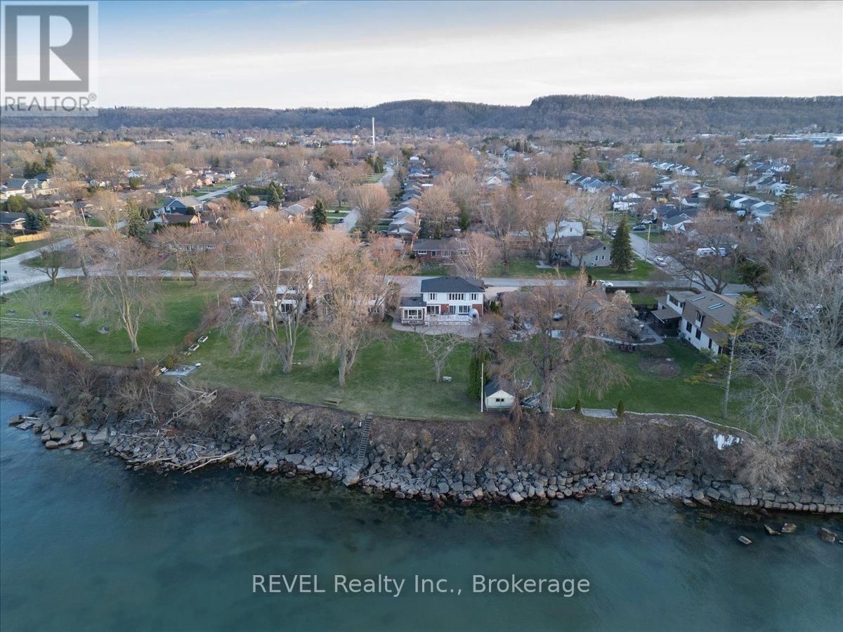 20 LAKESIDE DRIVE Image 45