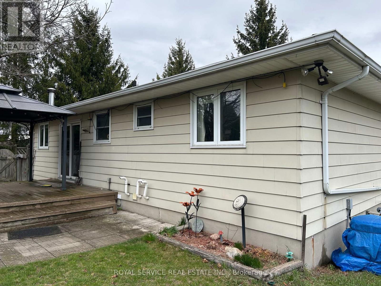 15 PAYNE CRESCENT Image 4