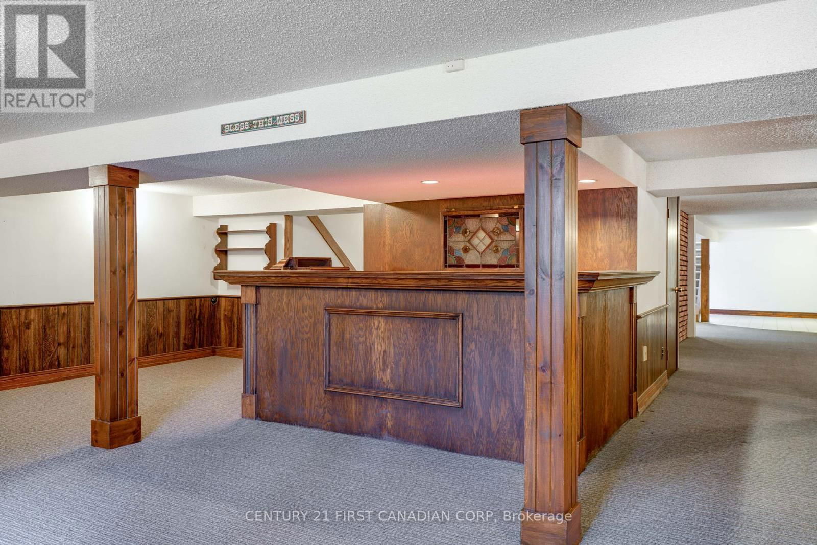 9565 OXBOW DRIVE Image 32