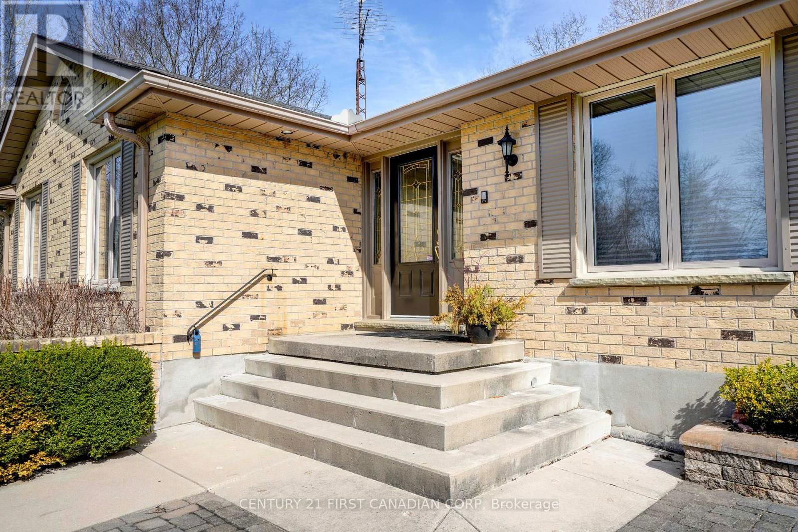 9565 OXBOW DRIVE Image 4