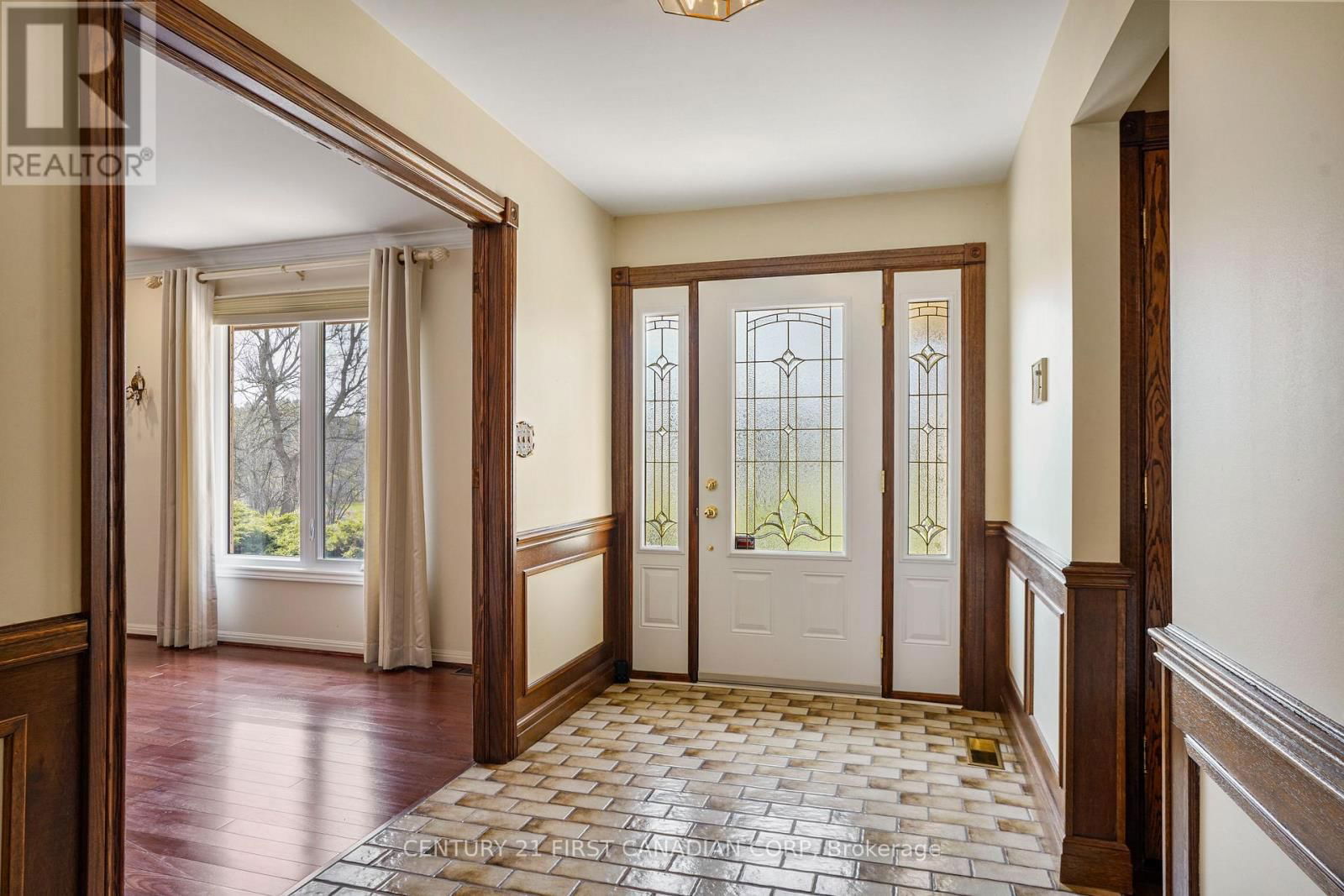 9565 OXBOW DRIVE Image 5