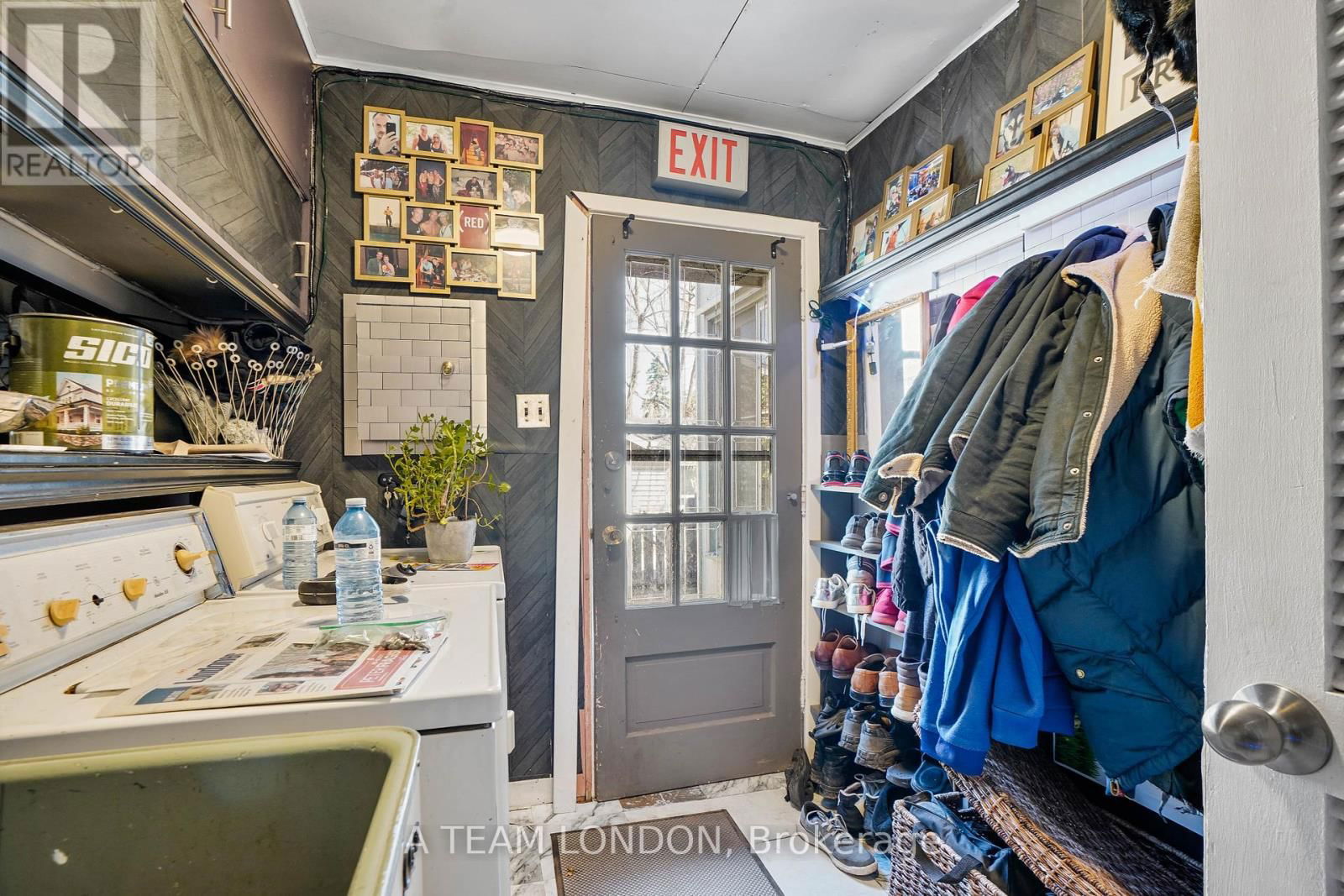 422 CHESTER STREET Image 39