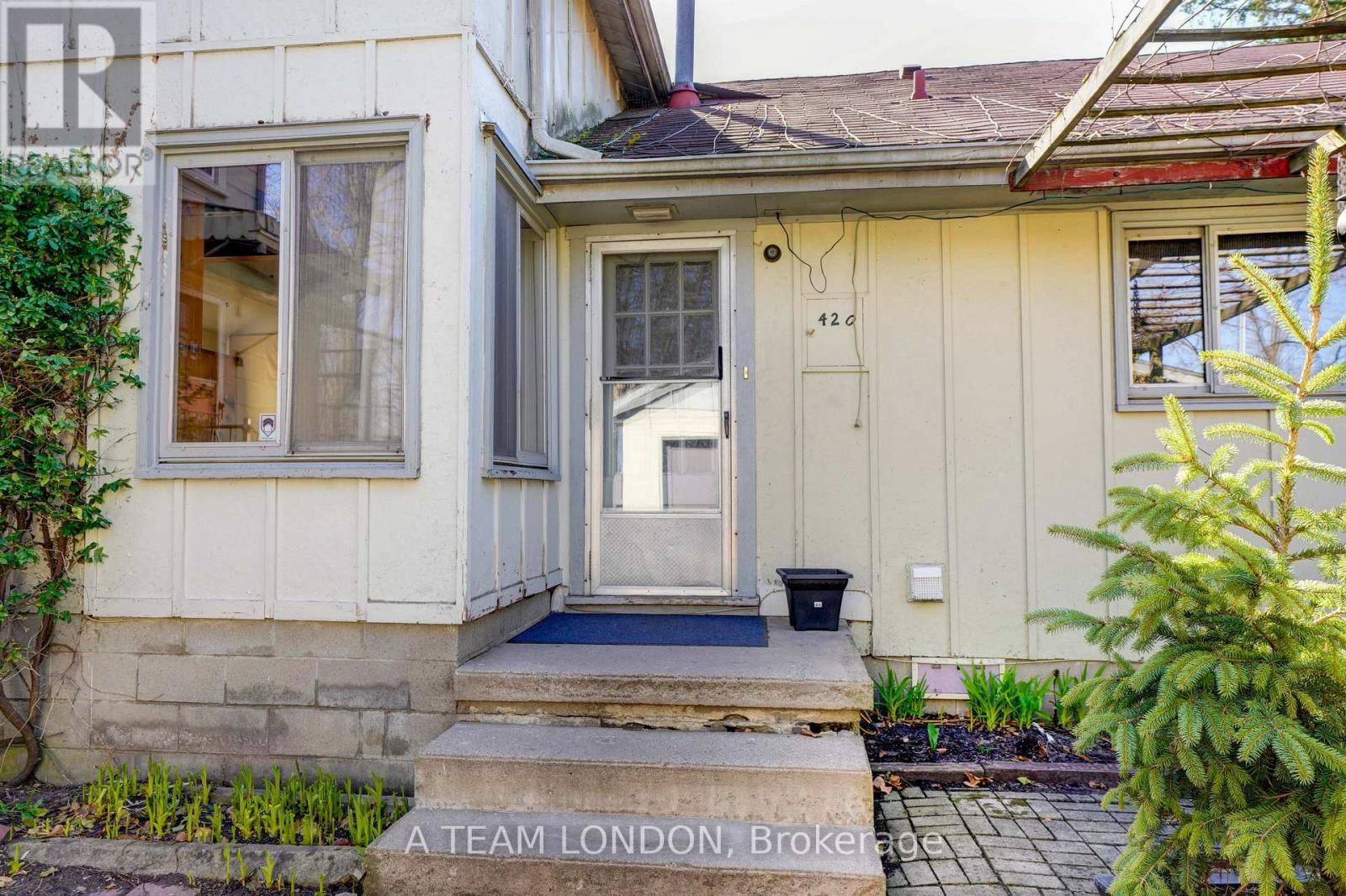 422 CHESTER STREET Image 42