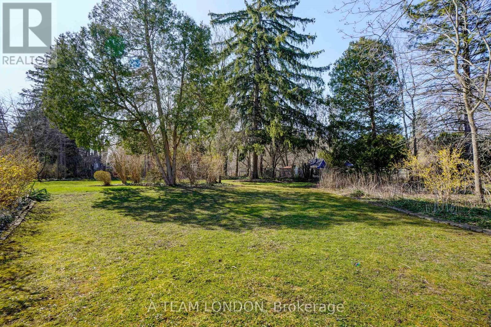 422 CHESTER STREET Image 47
