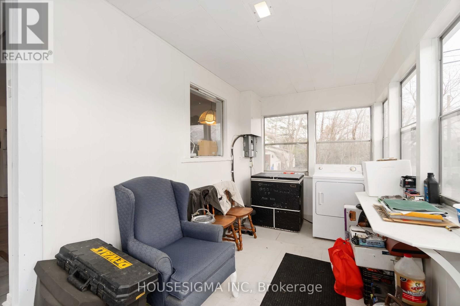 113 DODSON STREET Image 23