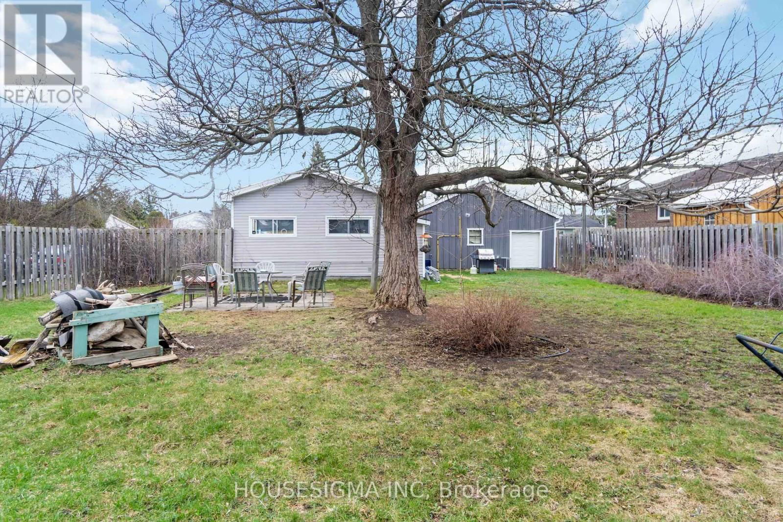113 DODSON STREET Image 28