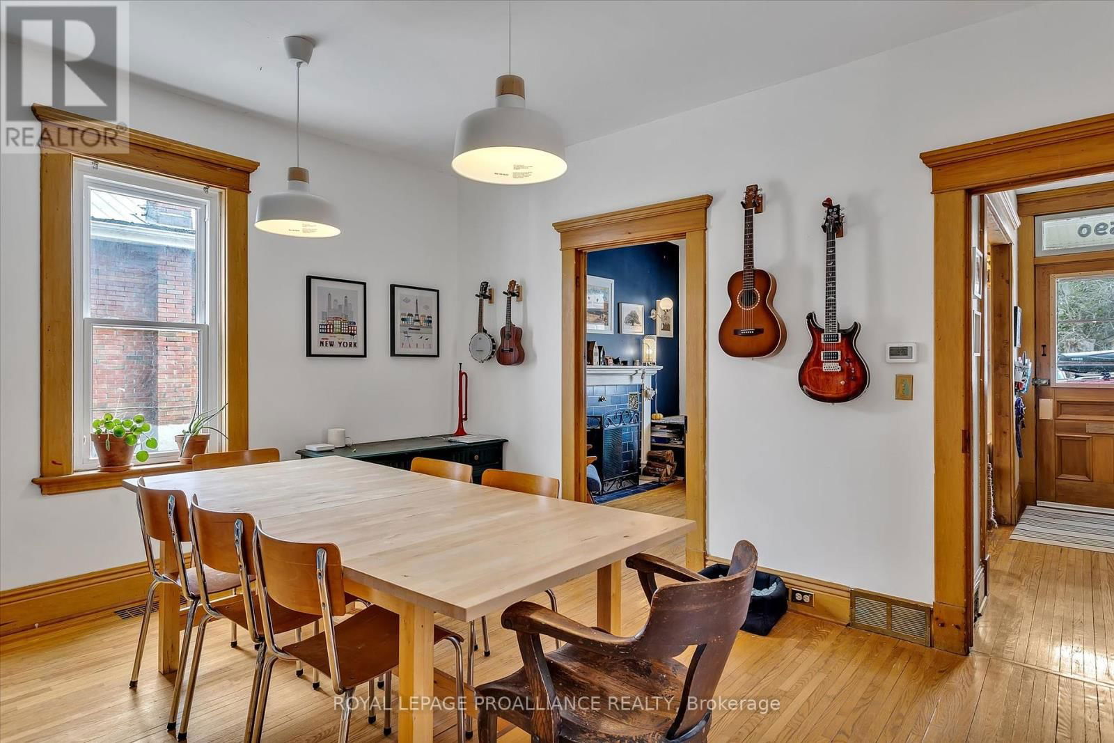 590 MURRAY STREET Image 11