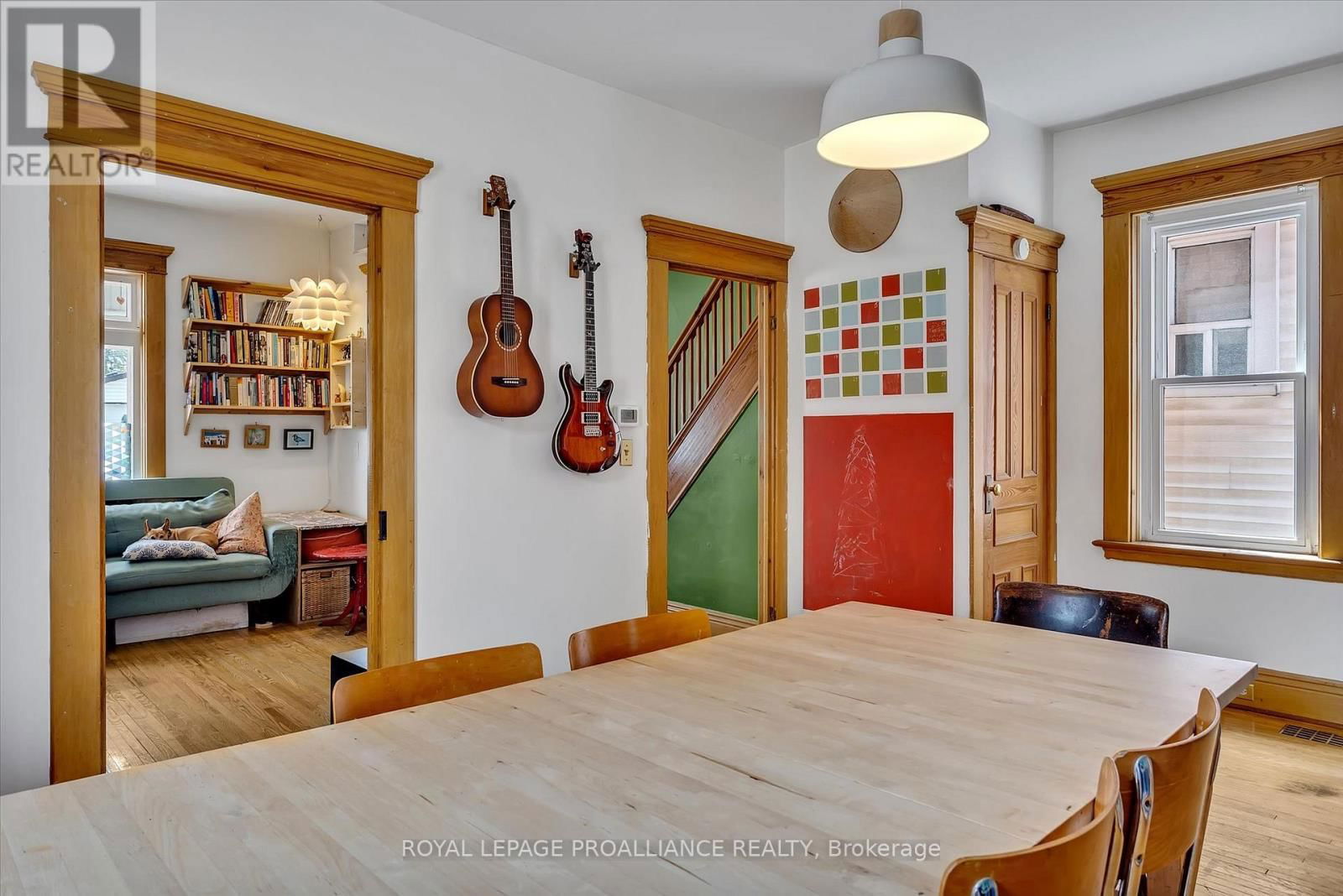 590 MURRAY STREET Image 12