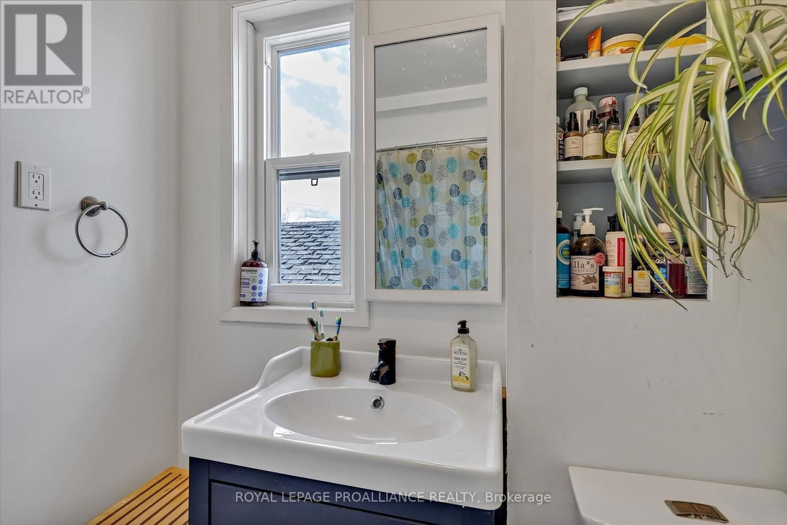 590 MURRAY STREET Image 21