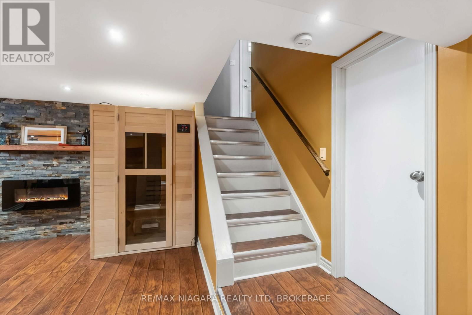 444 GENEVA STREET Image 21