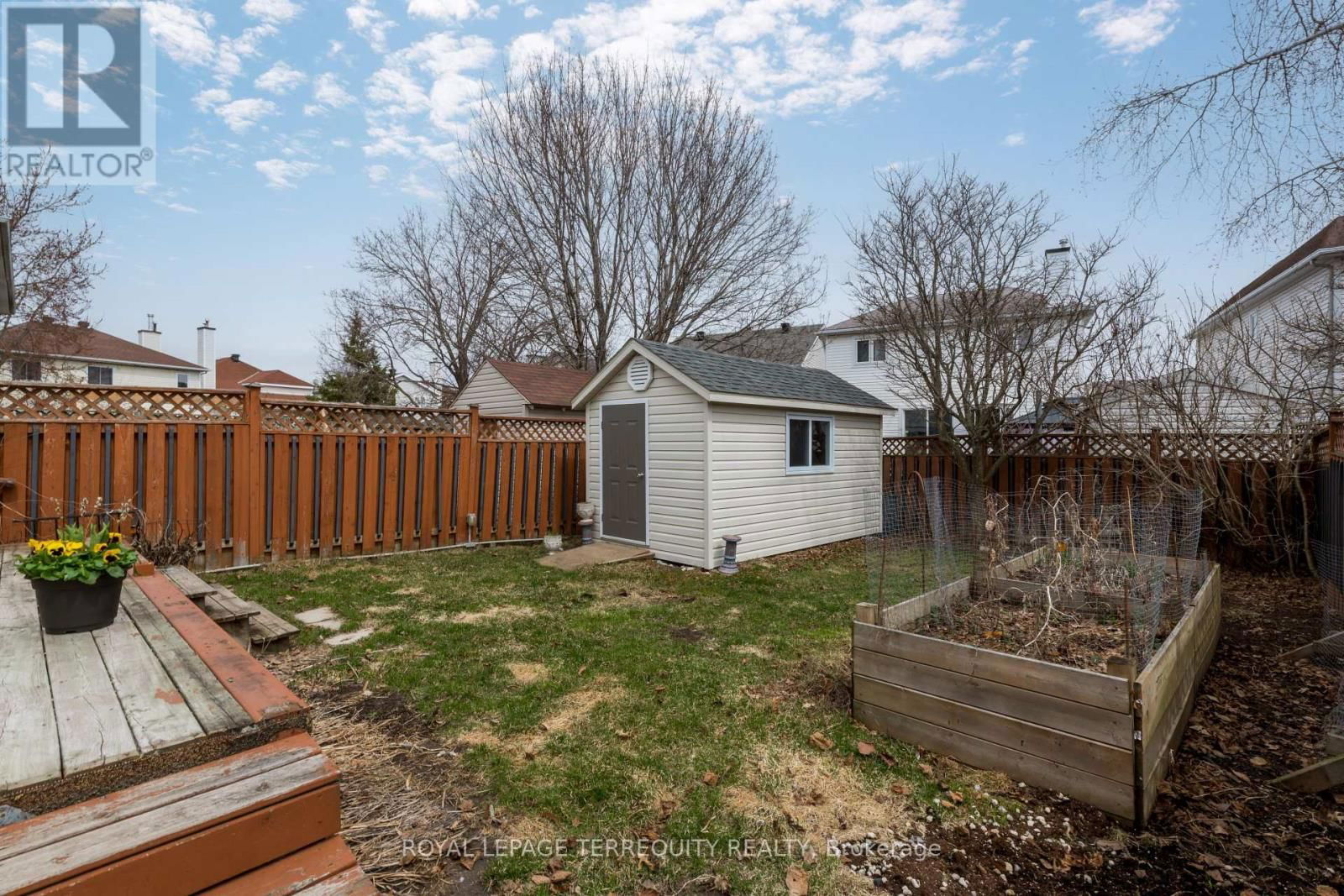 32B WOODFORD WAY Image 34