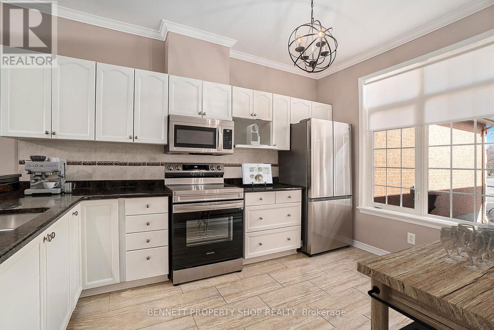 55 EILEEN CRESCENT Image 11