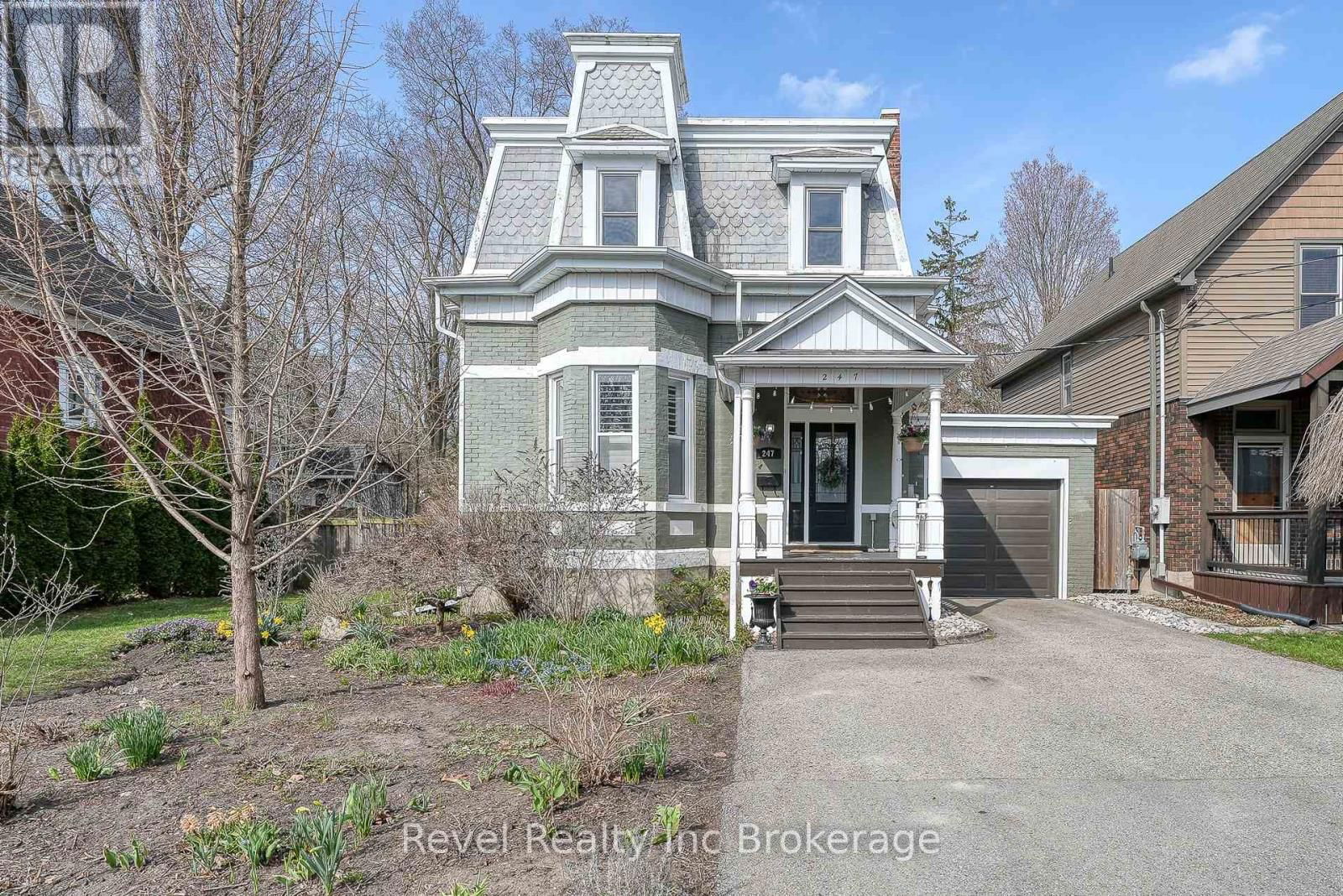247 LIGHT STREET Image 1