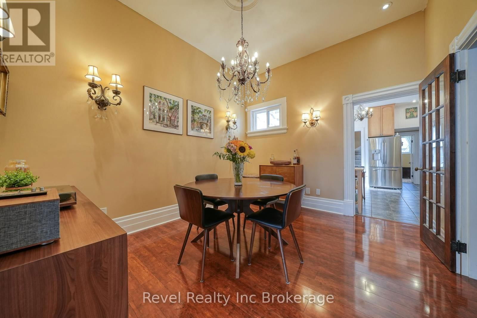 247 LIGHT STREET Image 11