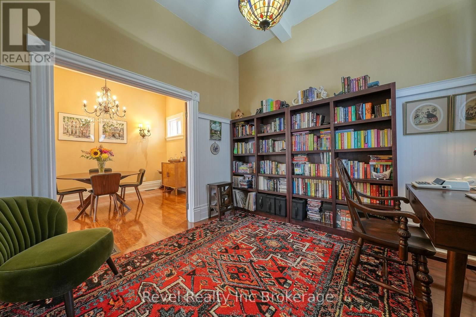 247 LIGHT STREET Image 15