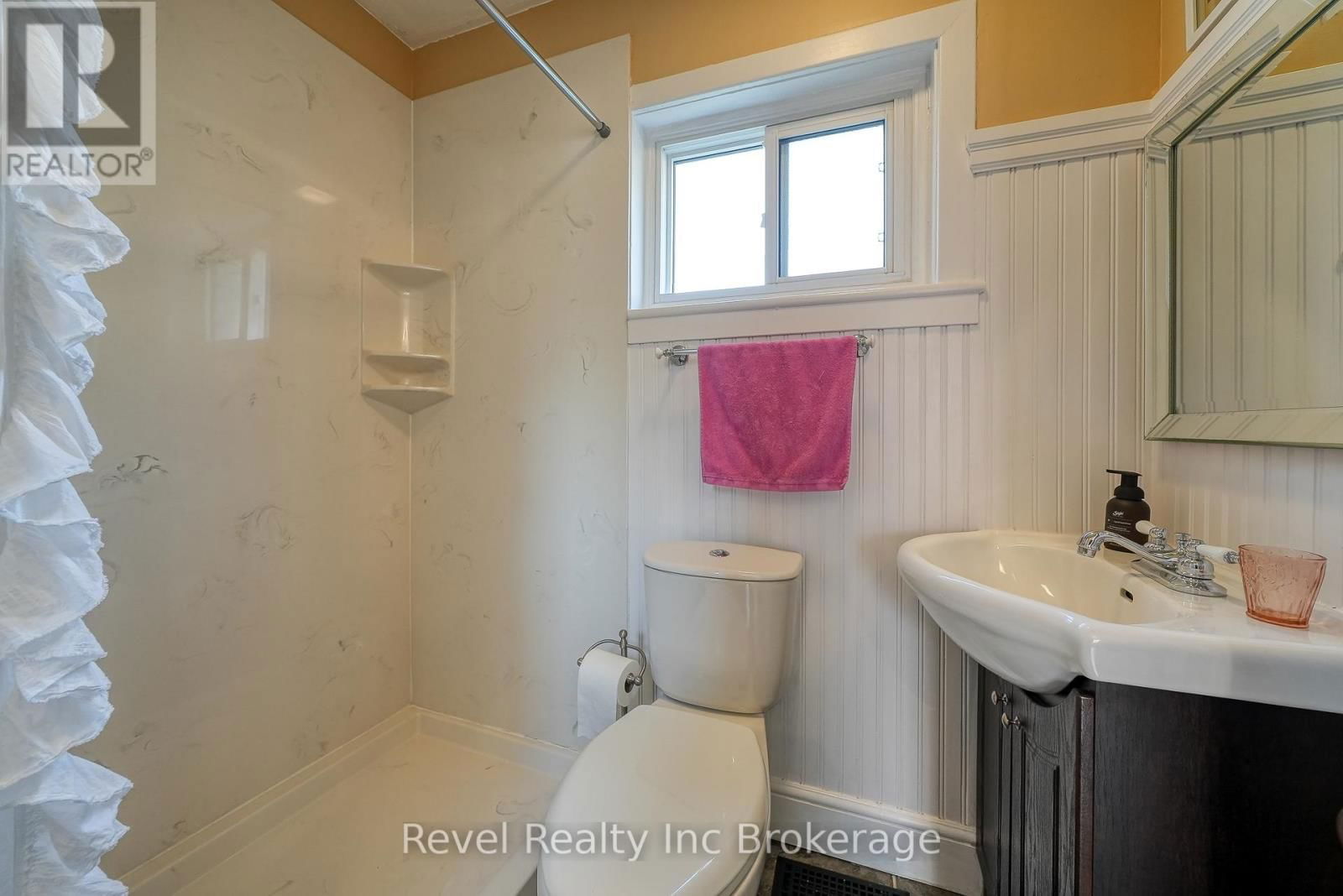 247 LIGHT STREET Image 20
