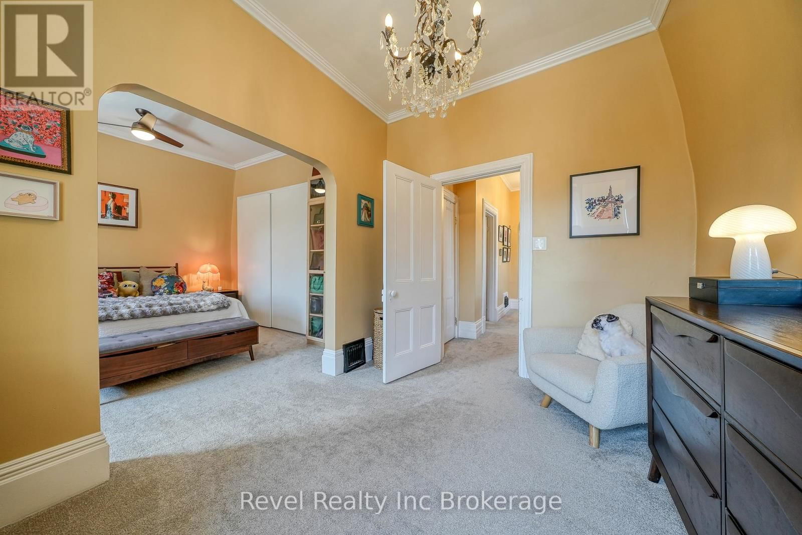 247 LIGHT STREET Image 25