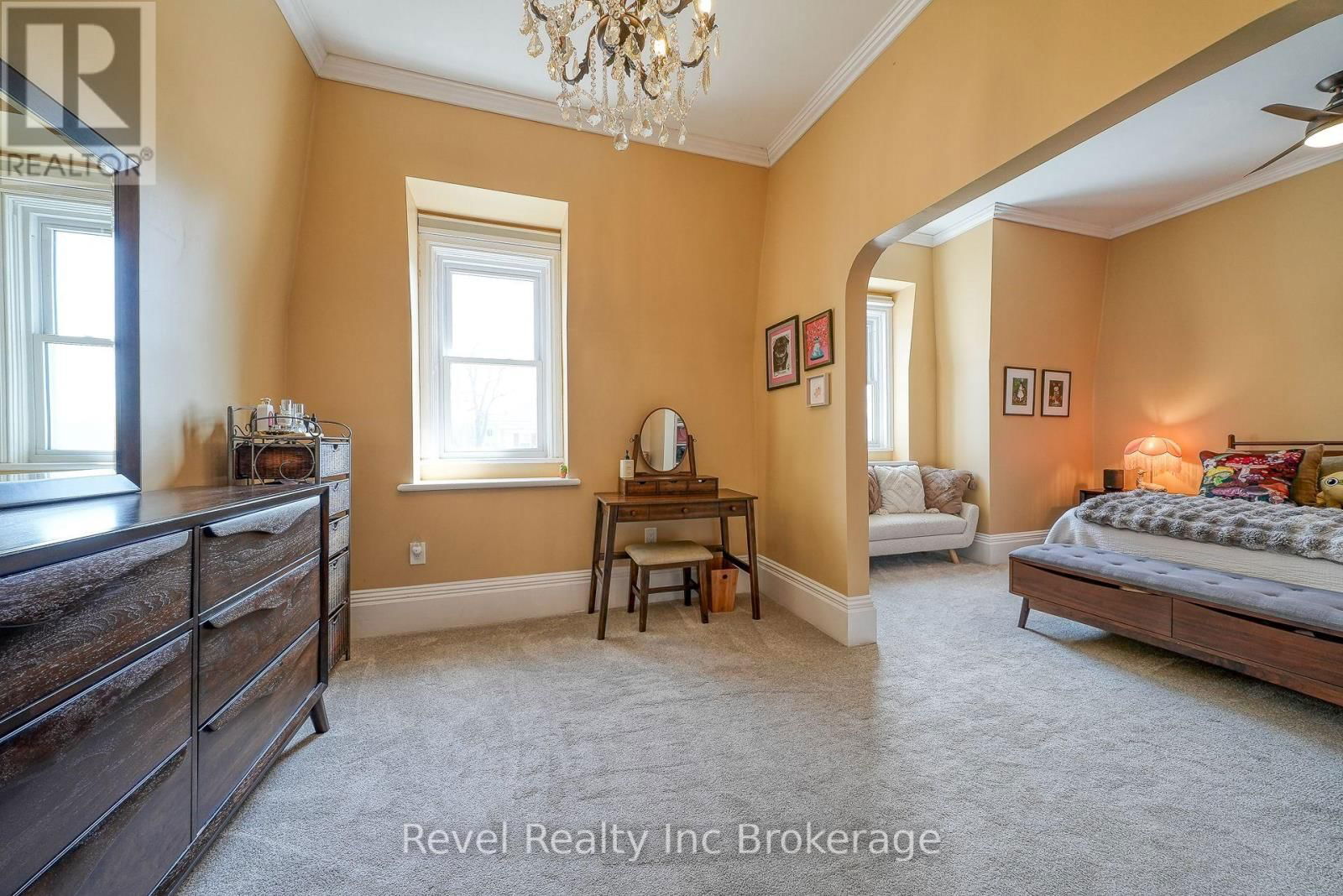 247 LIGHT STREET Image 26
