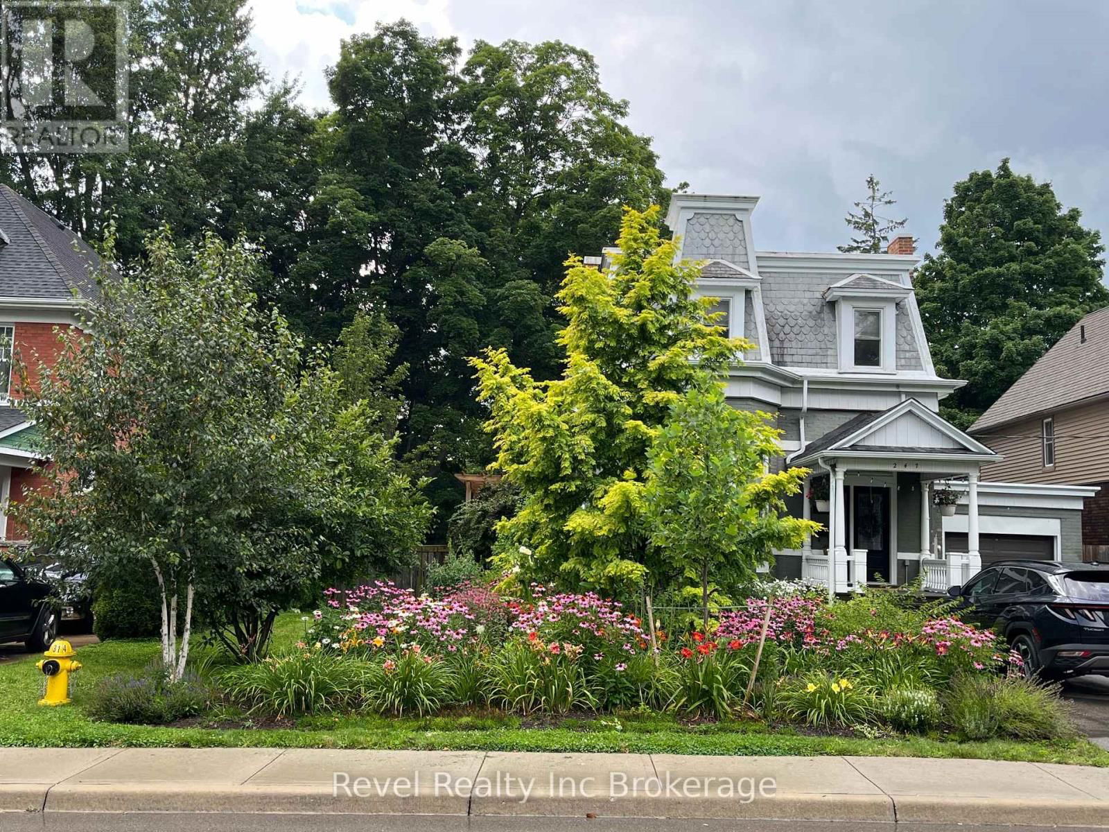 247 LIGHT STREET Image 43